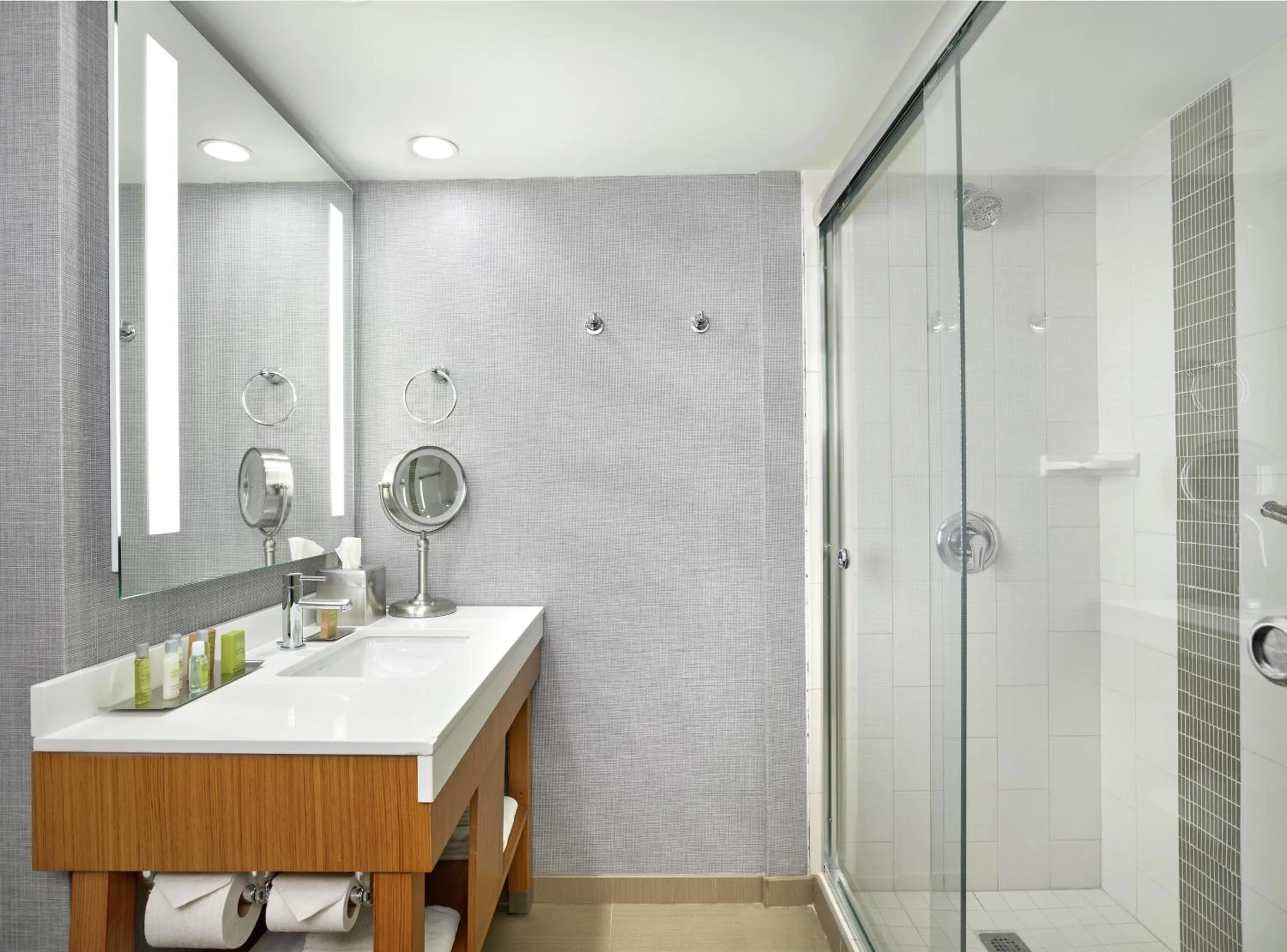 Bathroom in DoubleTree by Hilton Edmonton Downtown