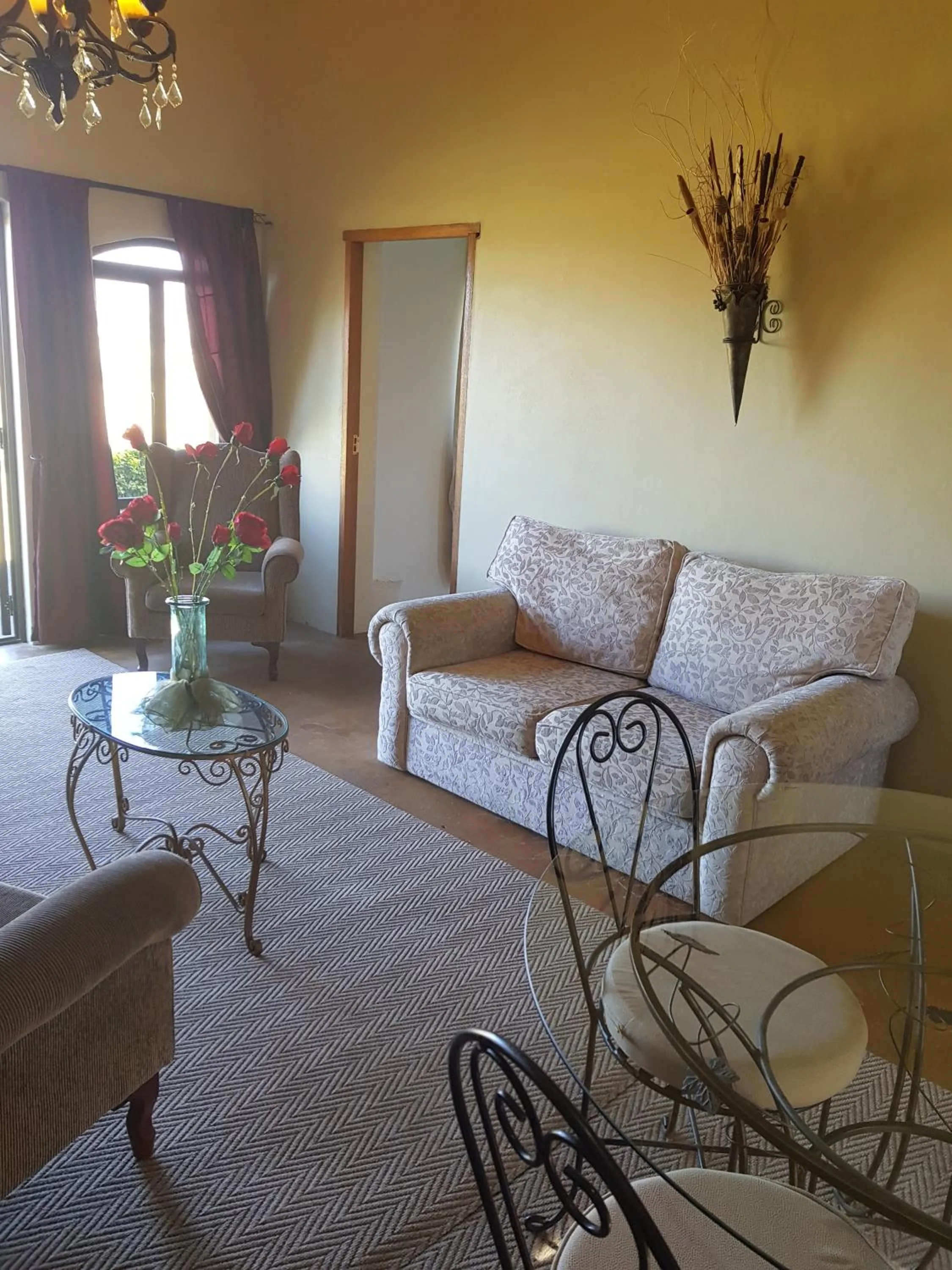 Living room in River Crossing