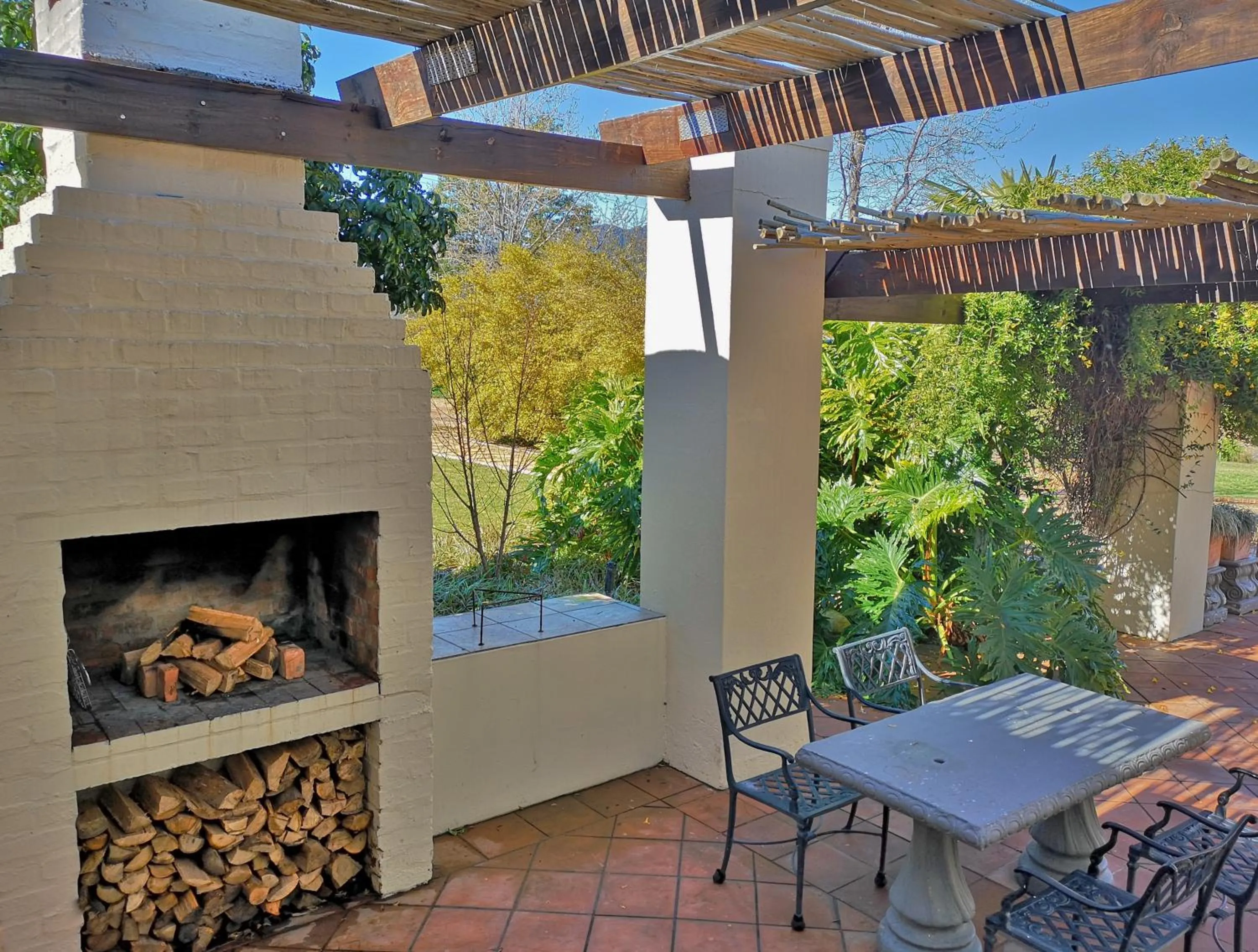 BBQ facilities in Val d'Or Estate