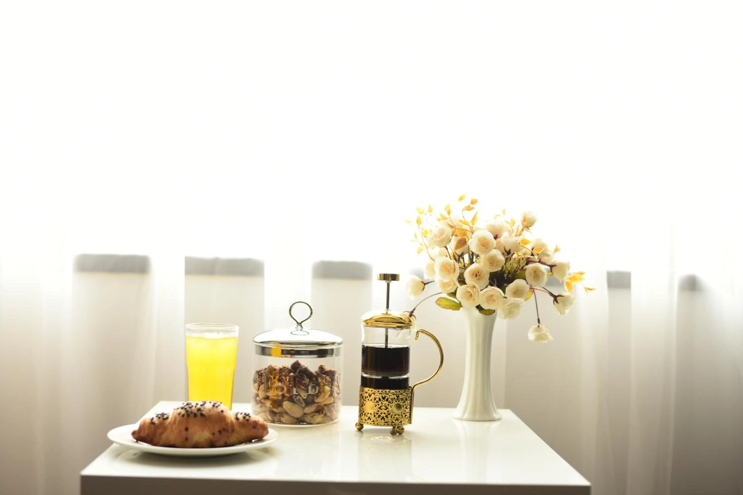 Restaurant/places to eat in La Rocca Boutique Hotel