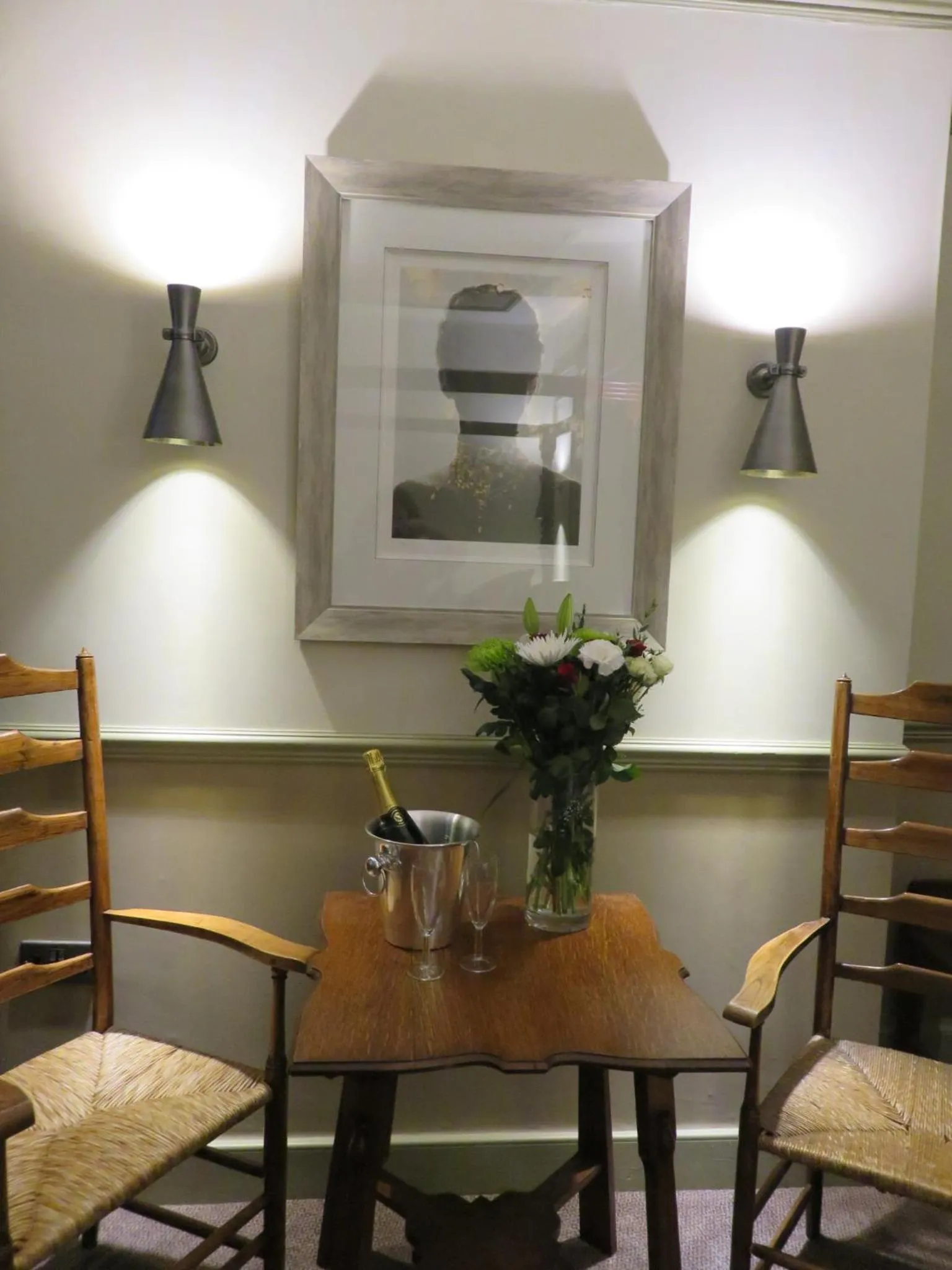 Decorative detail in The Cardinals Hat