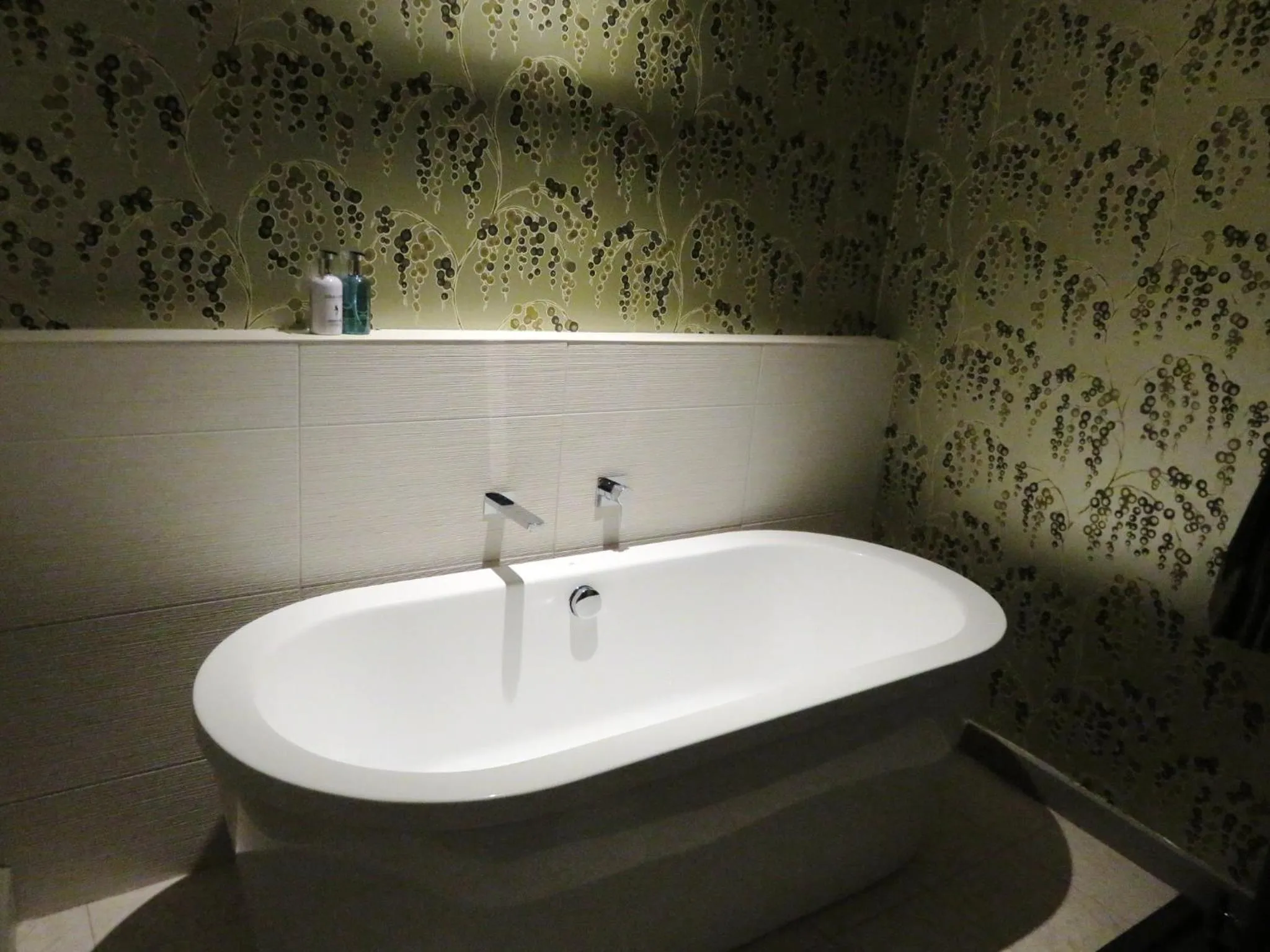 Bedroom in The Cardinals Hat