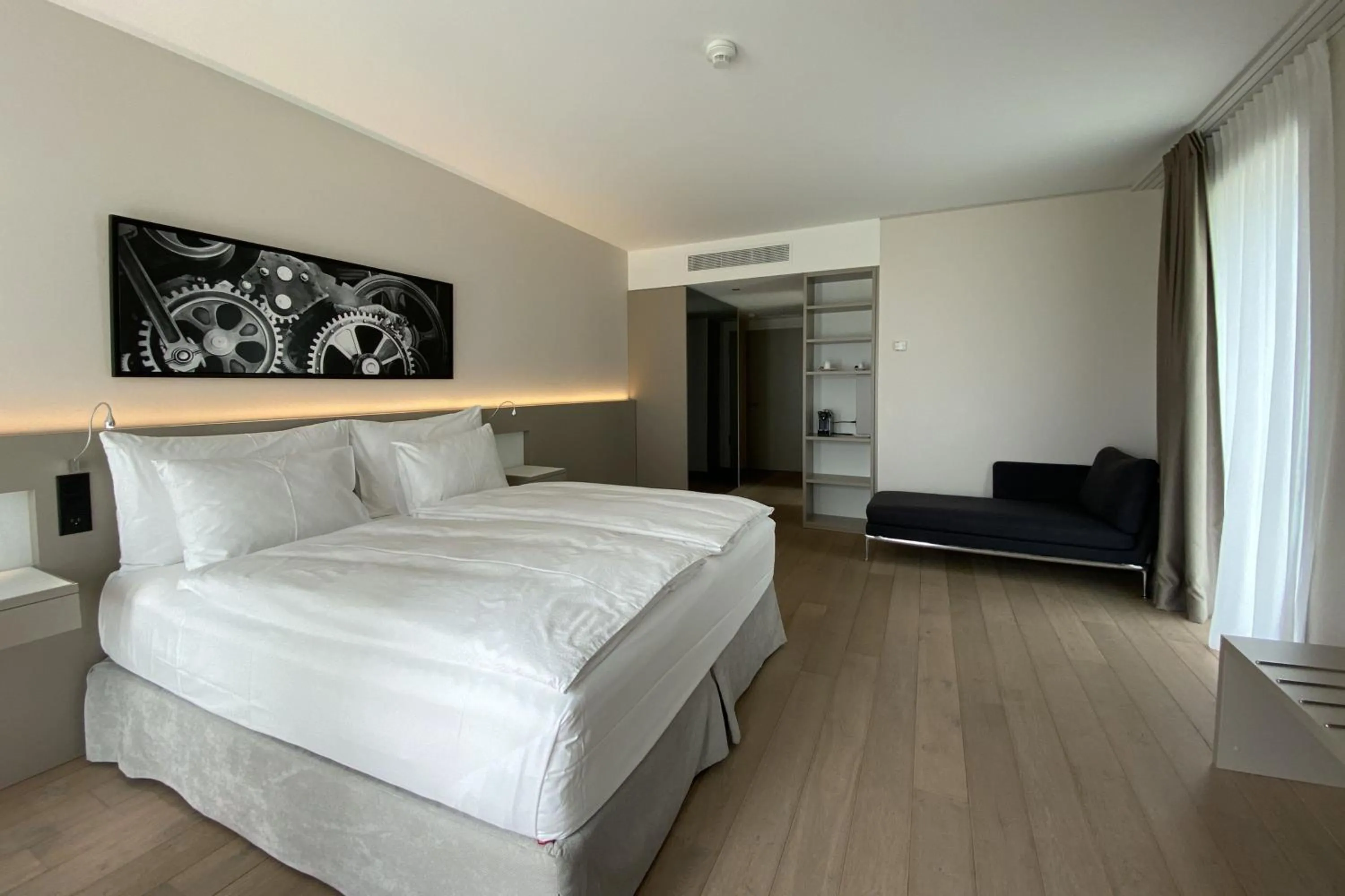 Photo of the whole room, Bed in Modern Times Hotel, Vevey, A Tribute Portfolio Hotel