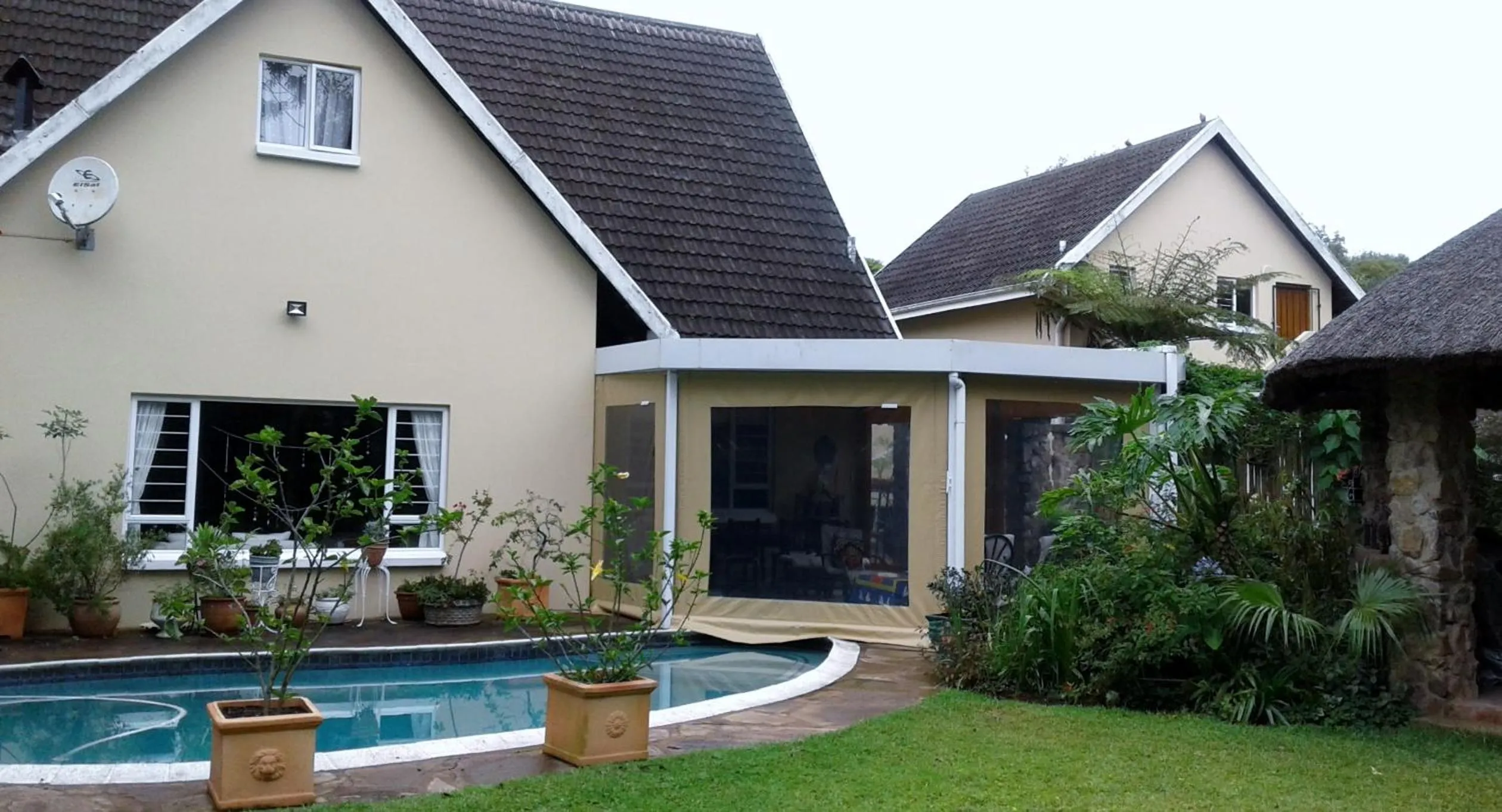 Swimming pool in York House Guest House