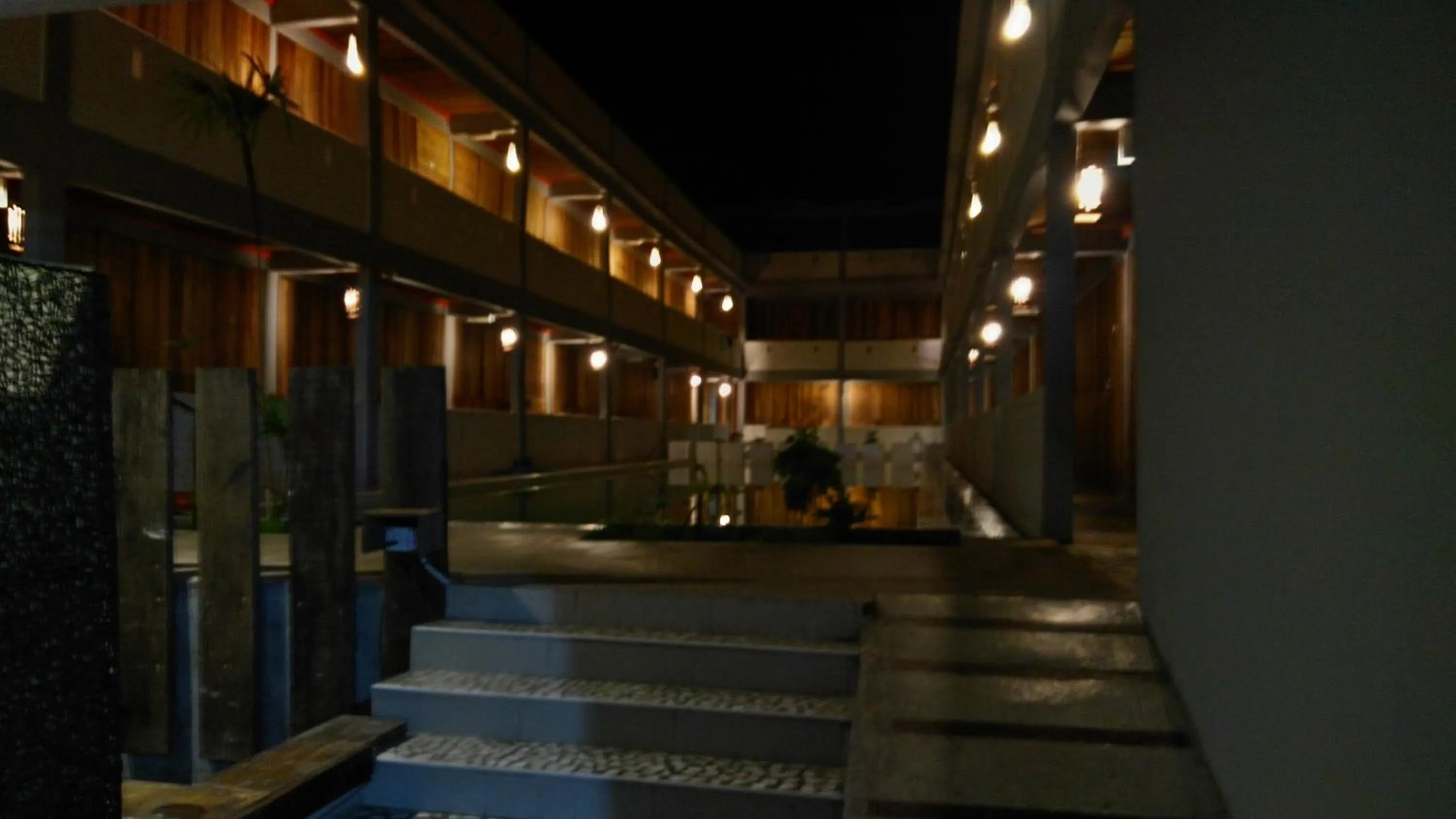 Night in Joe Fisherman Inn