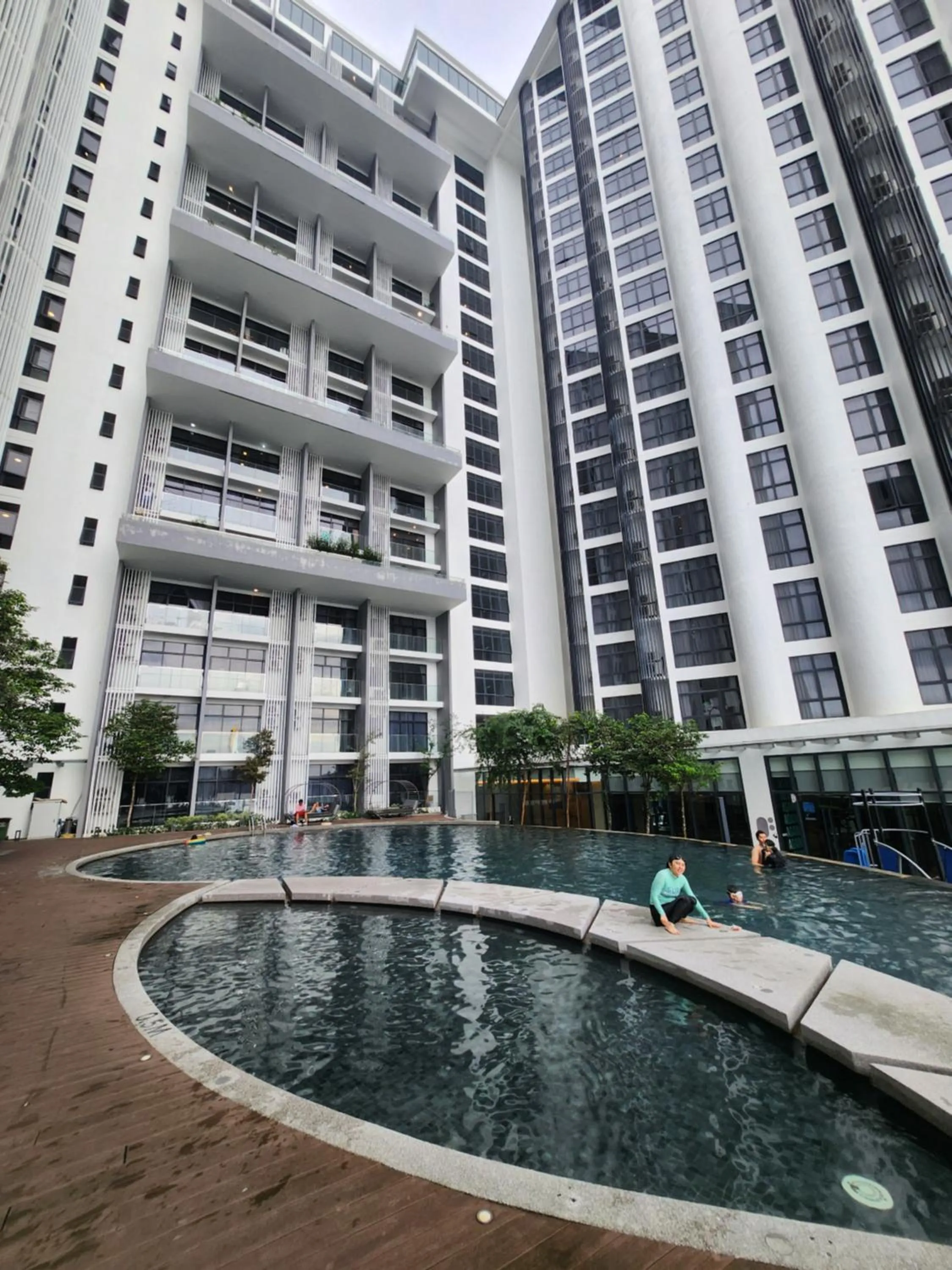 Swimming pool in The Shore Kota Kinabalu