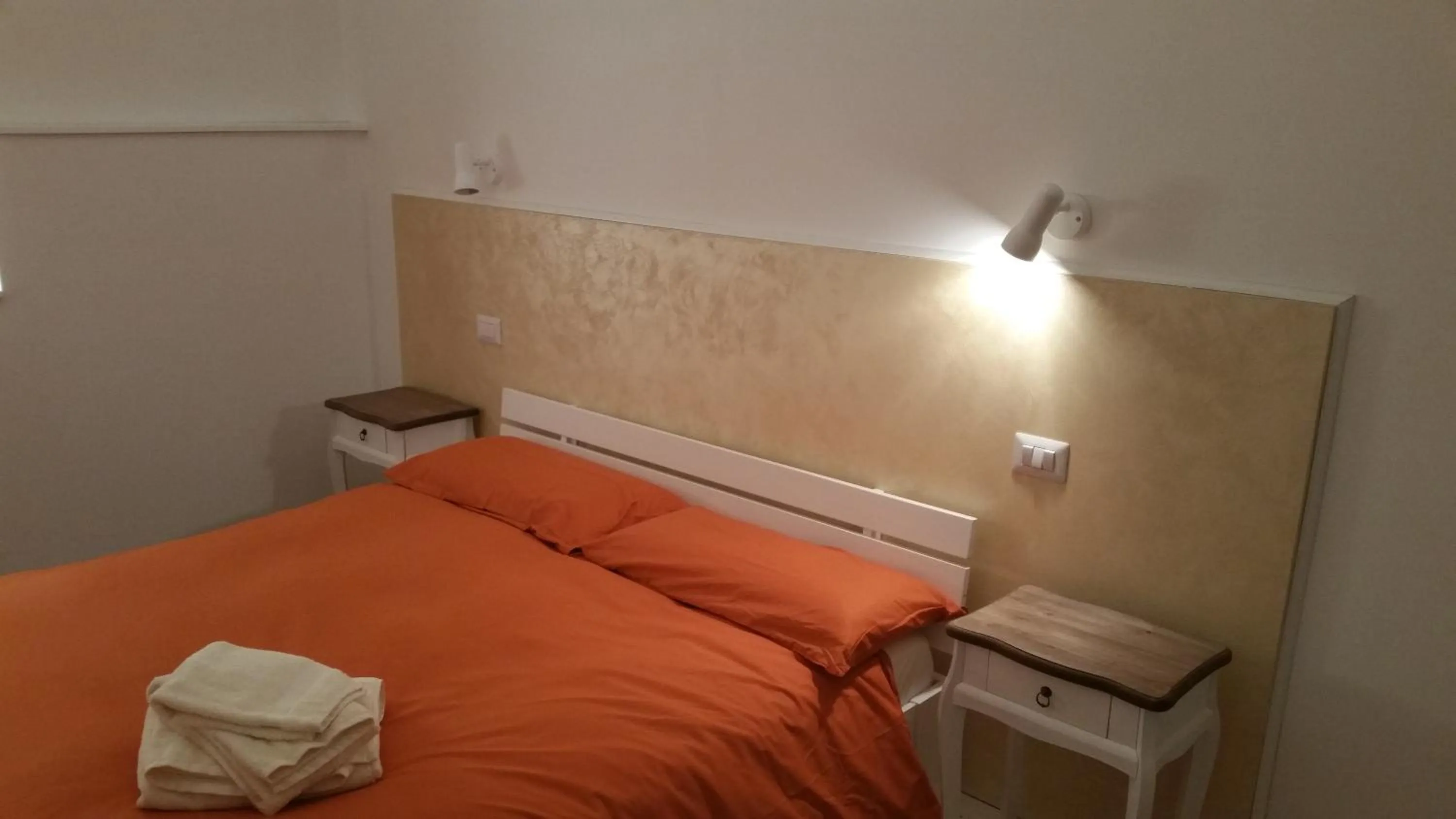 Property building, Bed in La Casetta di Ely