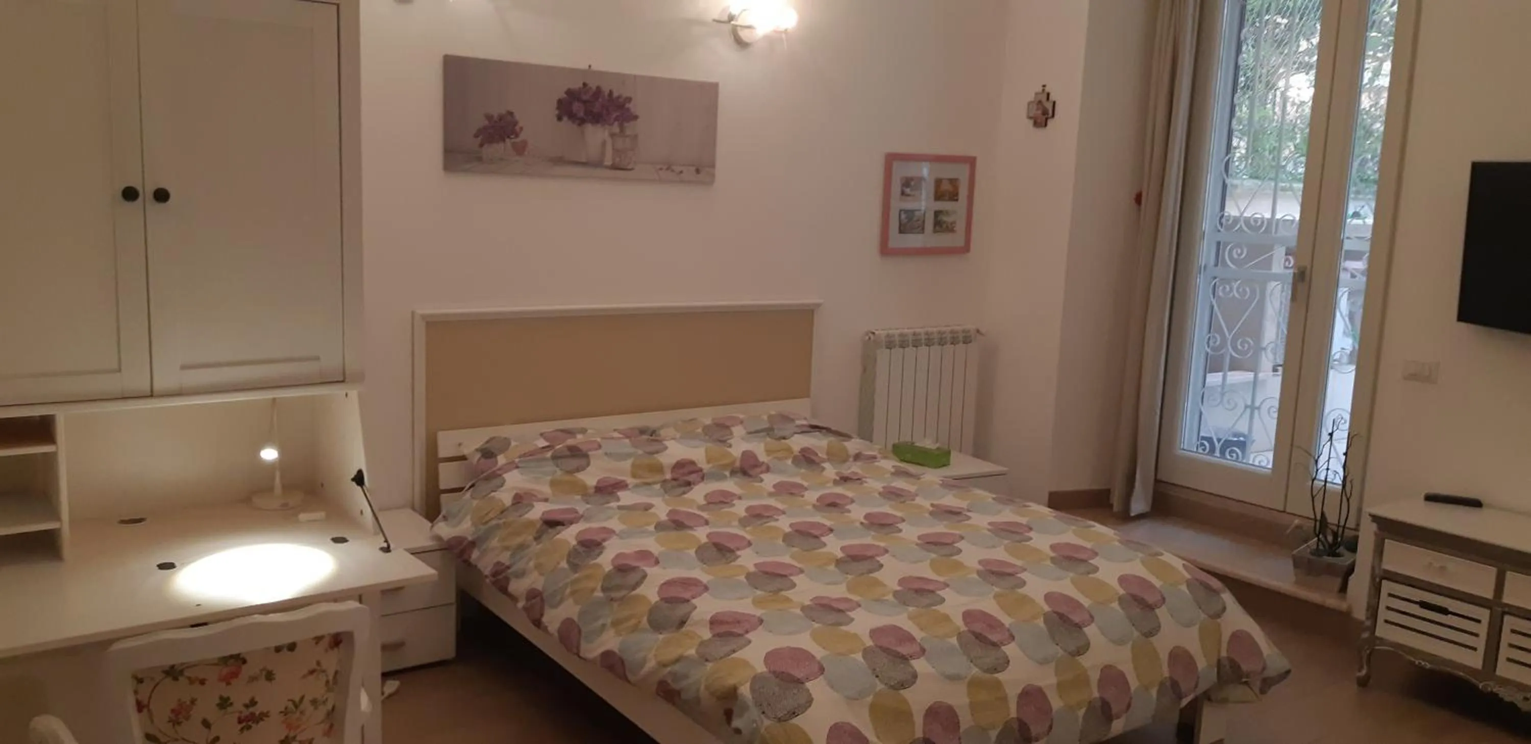 Photo of the whole room, Bed in La Casetta di Ely