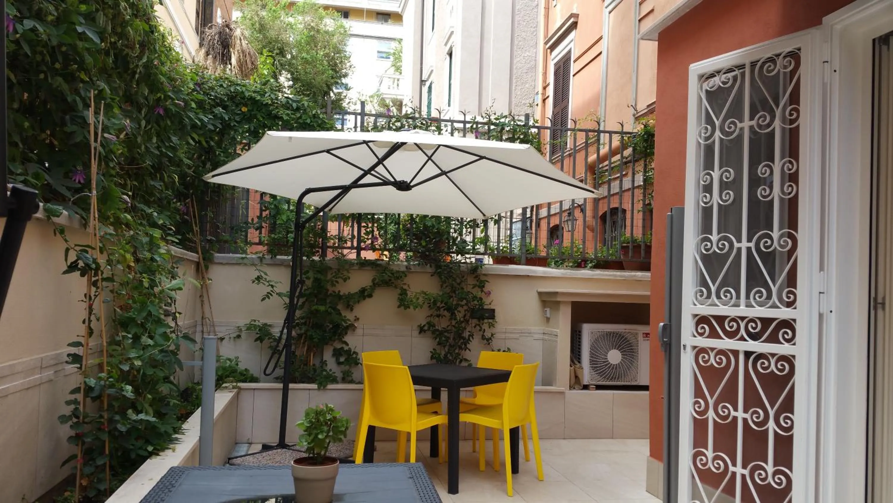 Balcony/Terrace in La Casetta di Ely