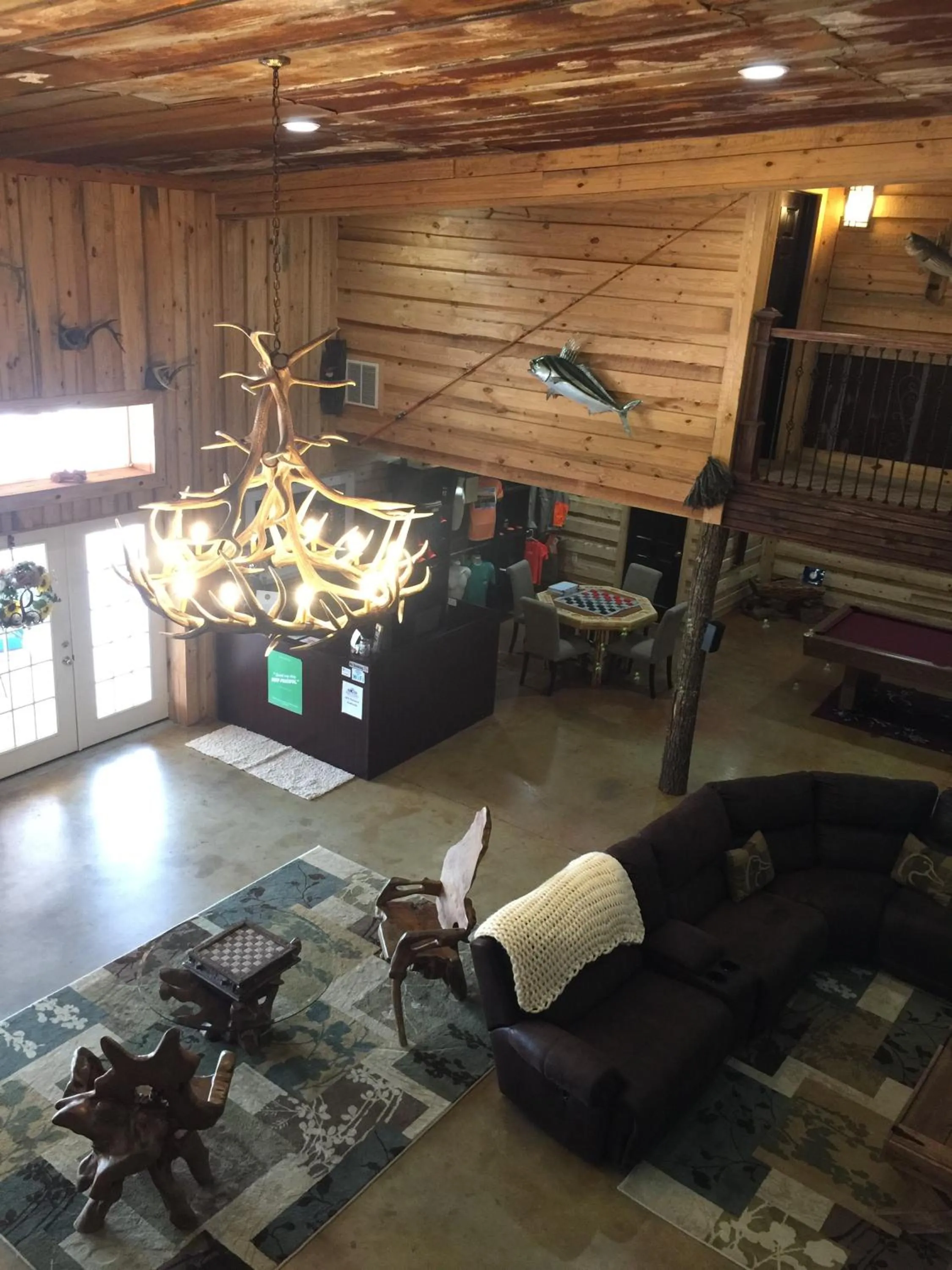 Living room in Red Fern Plantation Lodge