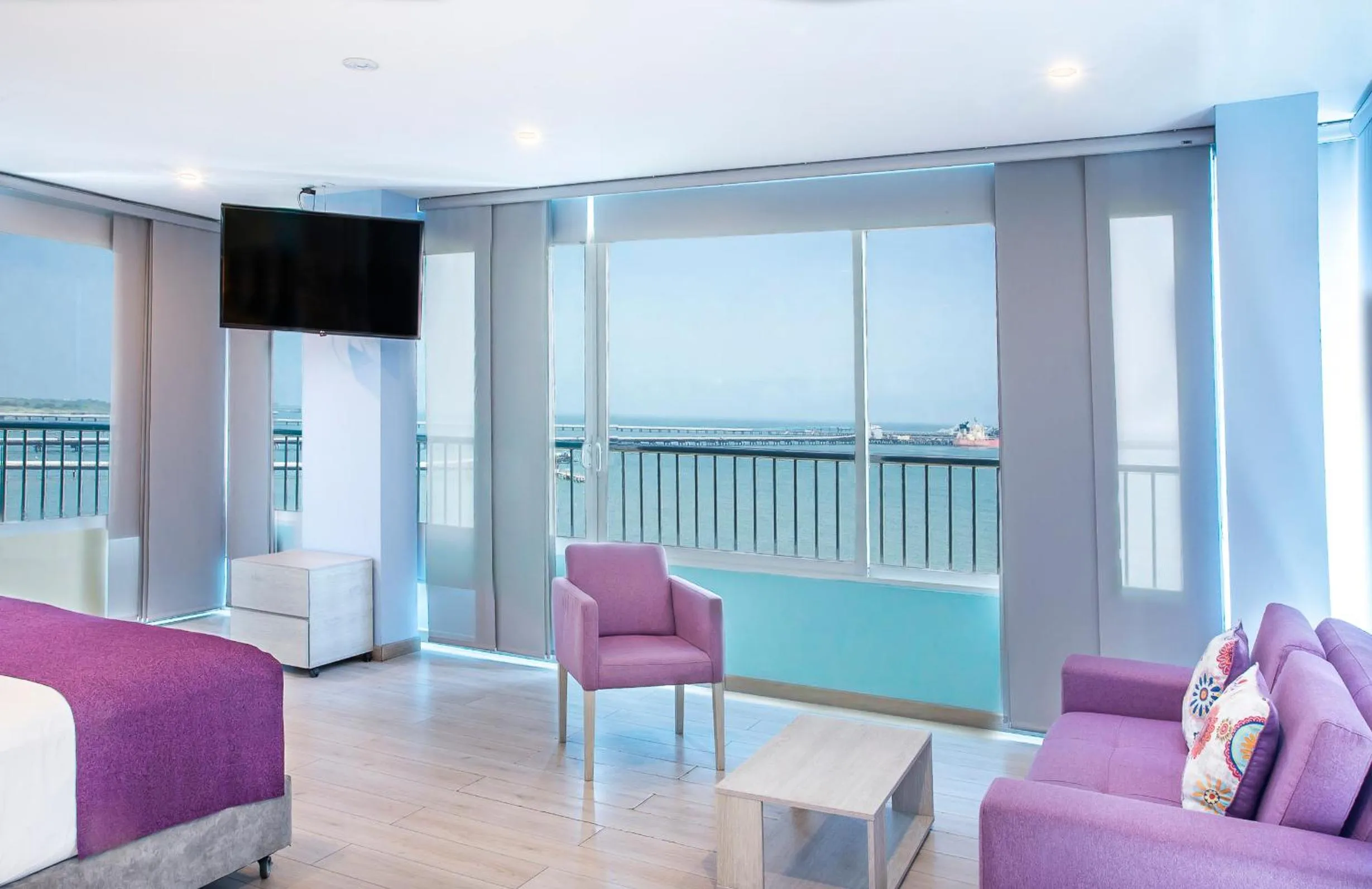 Bedroom in Santorini Casablanca