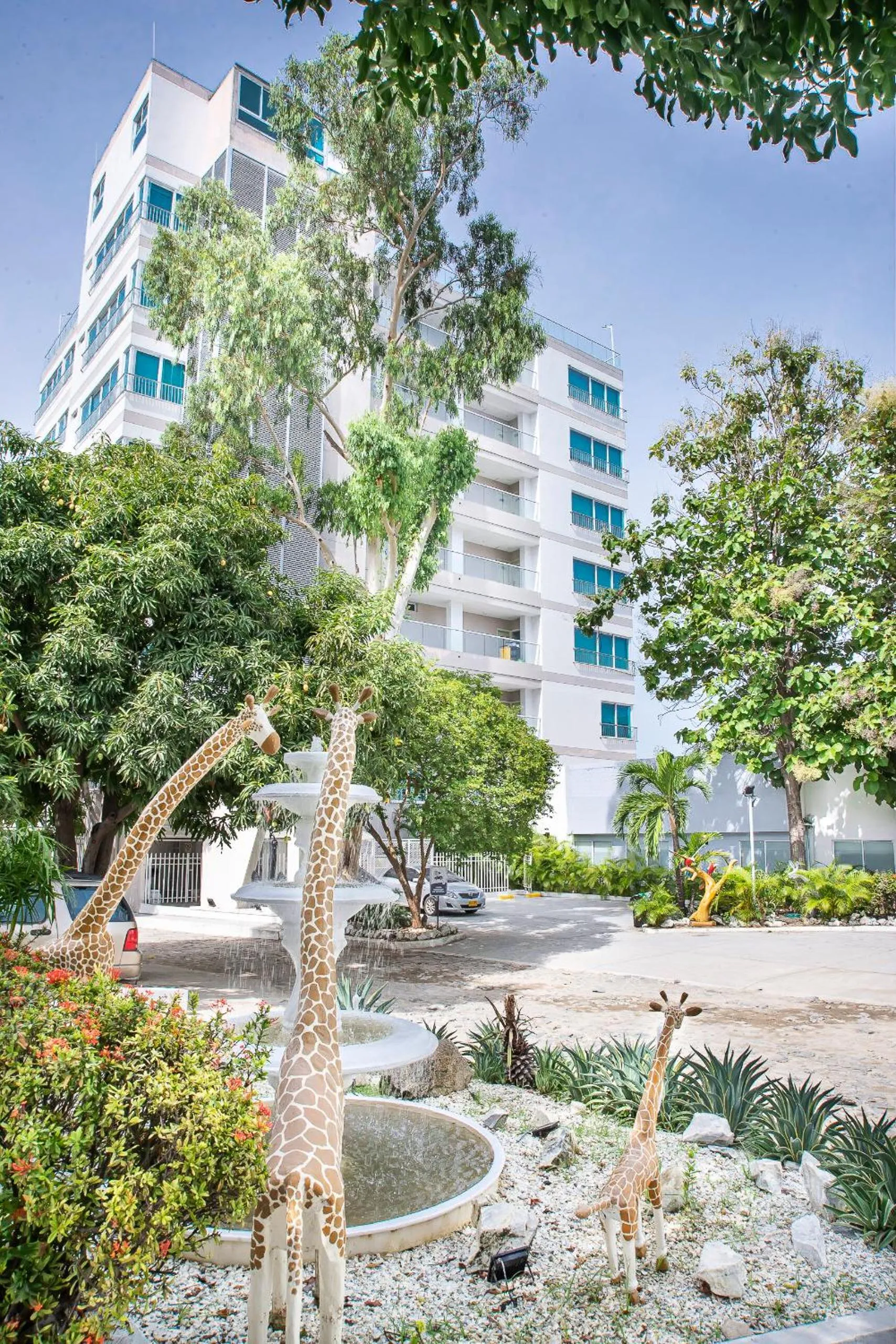 Facade/entrance in Santorini Casablanca