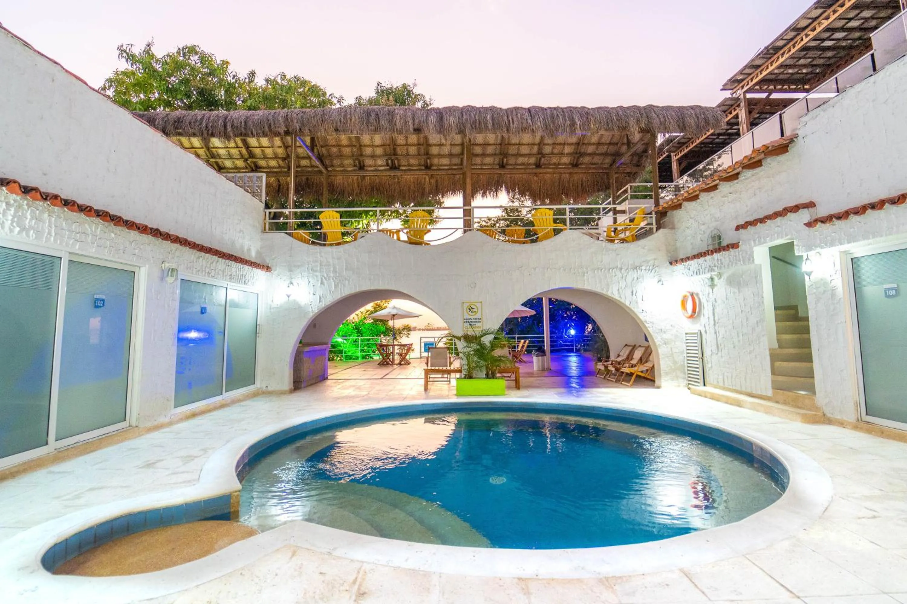 Swimming pool in Santorini Casablanca