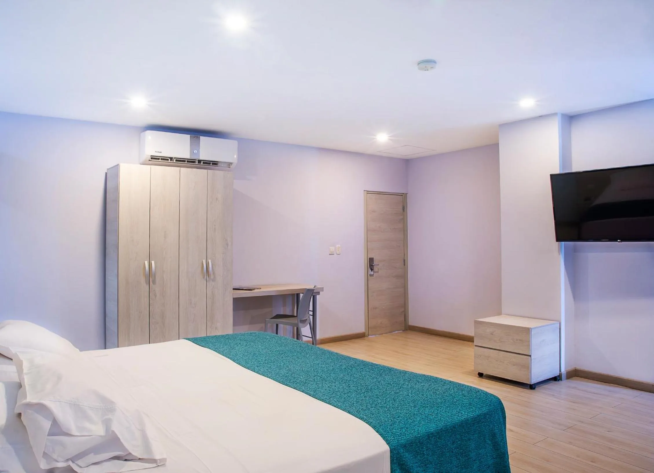 TV and multimedia, Bed in Santorini Casablanca