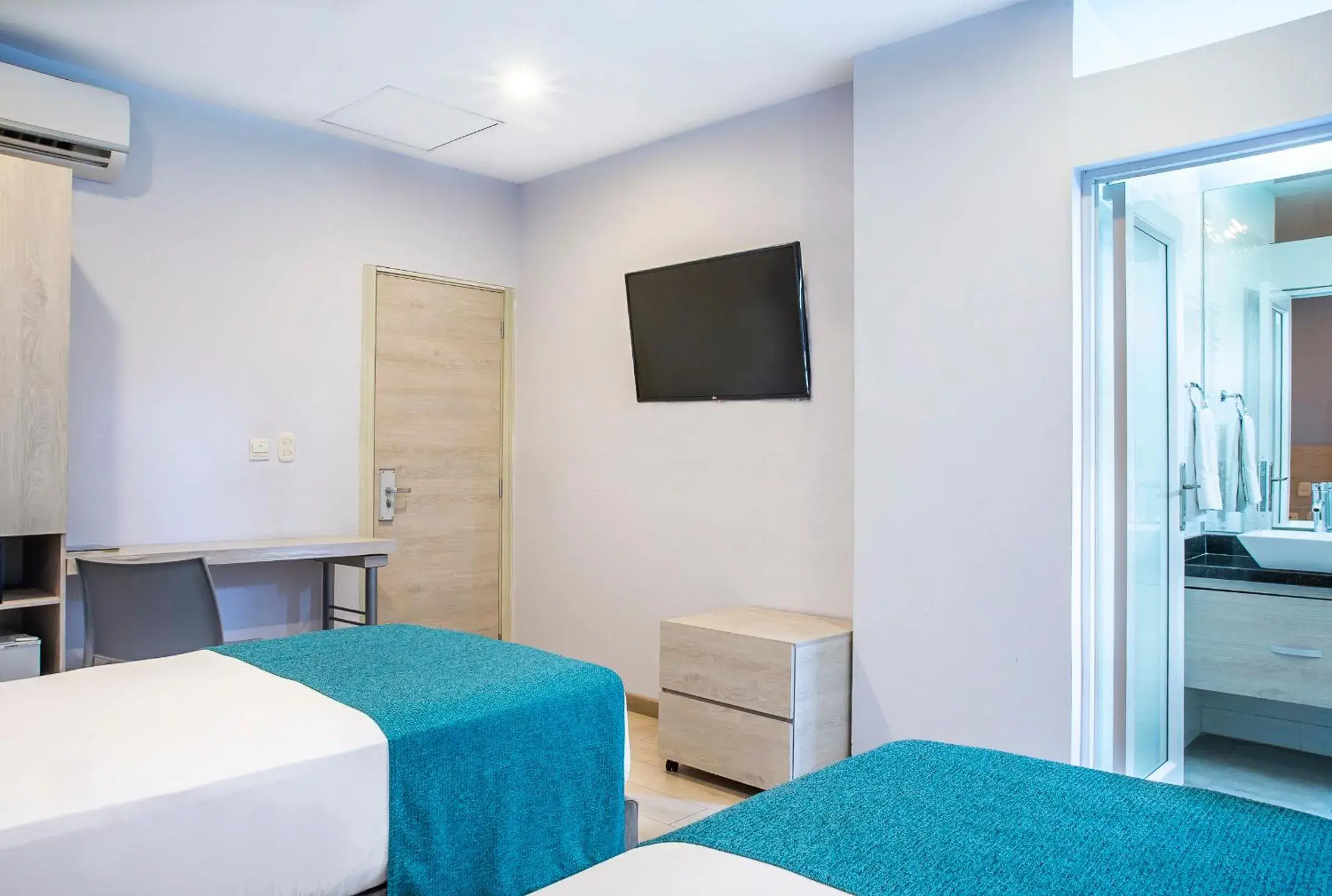 Standard Twin Room in Santorini Casablanca Standard Twin Room in Santorini Casablanca