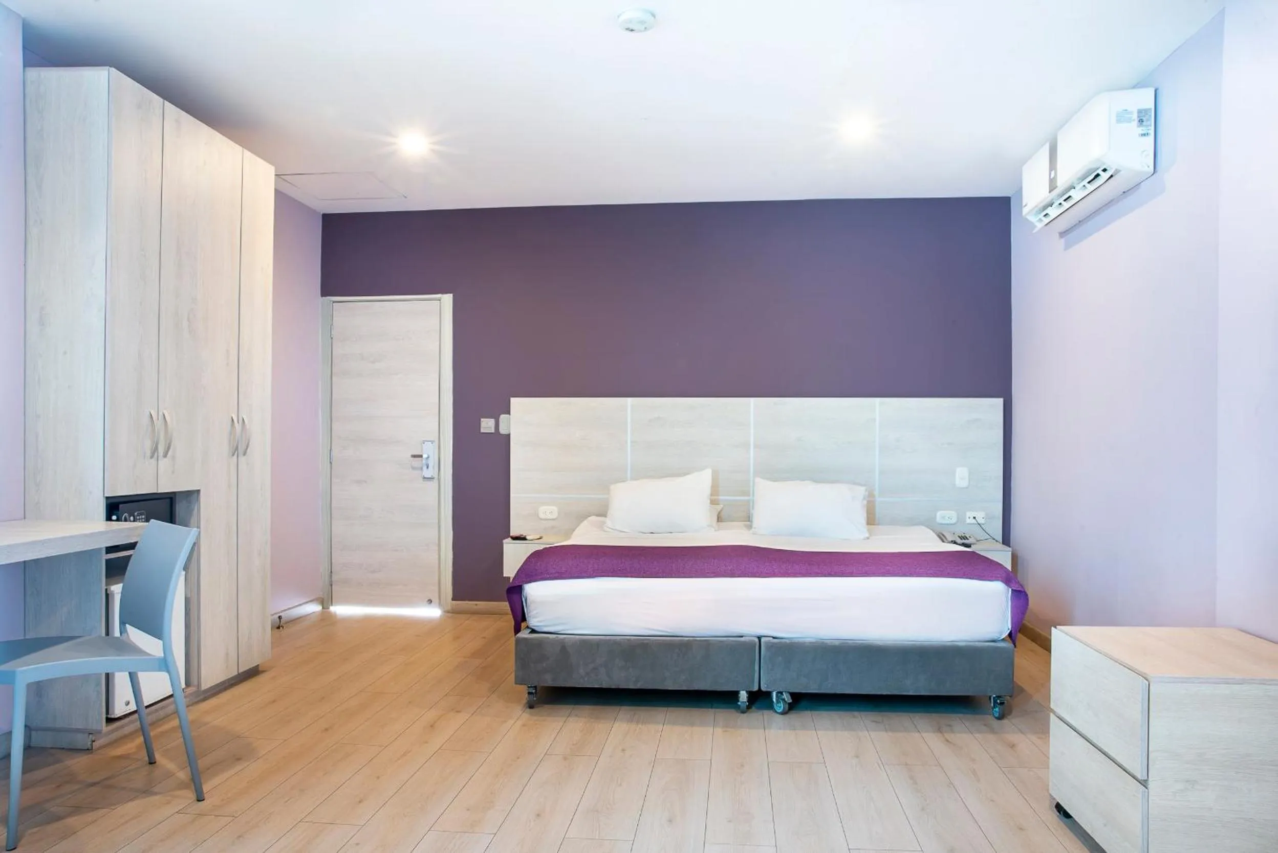 Bedroom, Bed in Santorini Casablanca