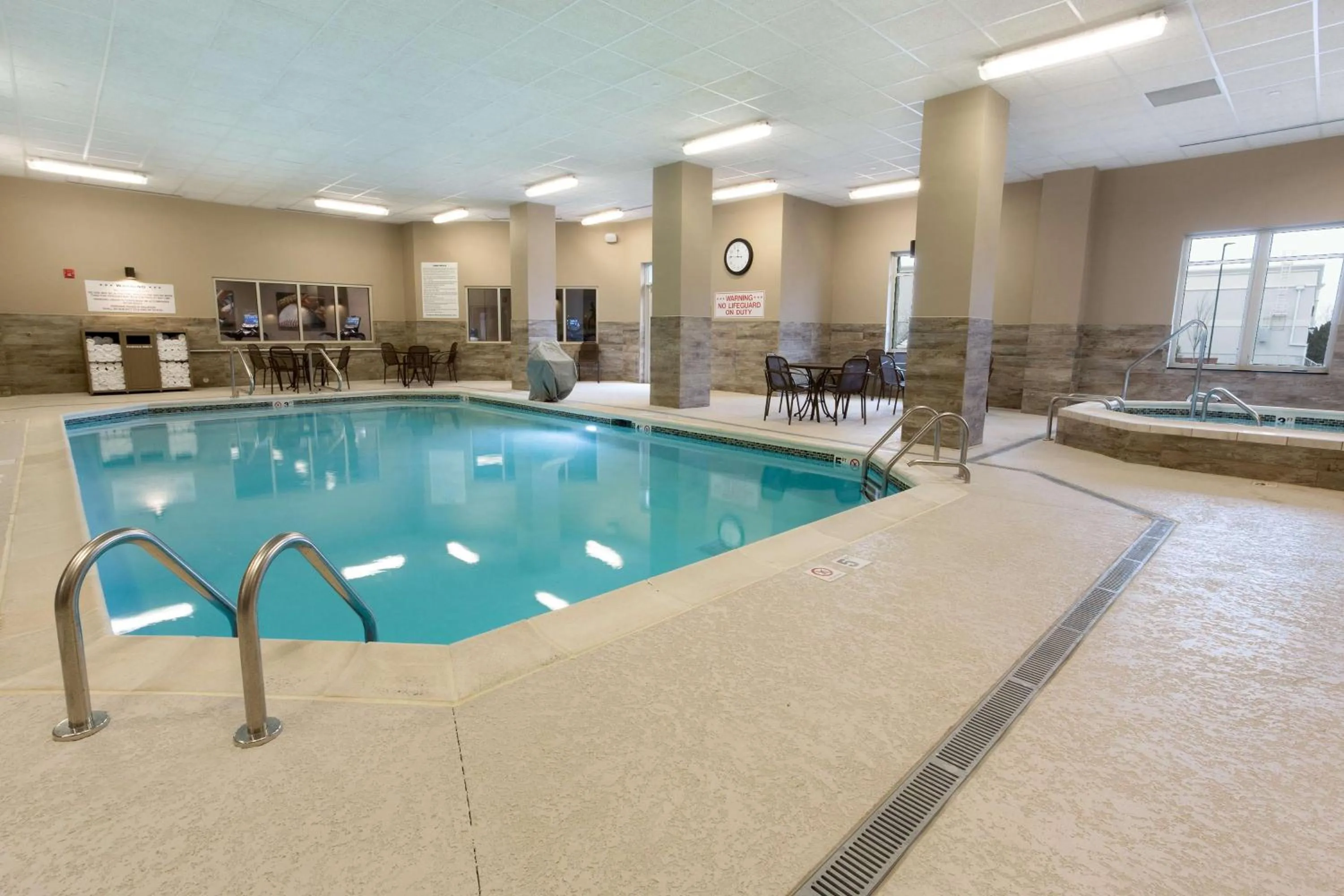 Activities in Drury Inn & Suites Louisville North