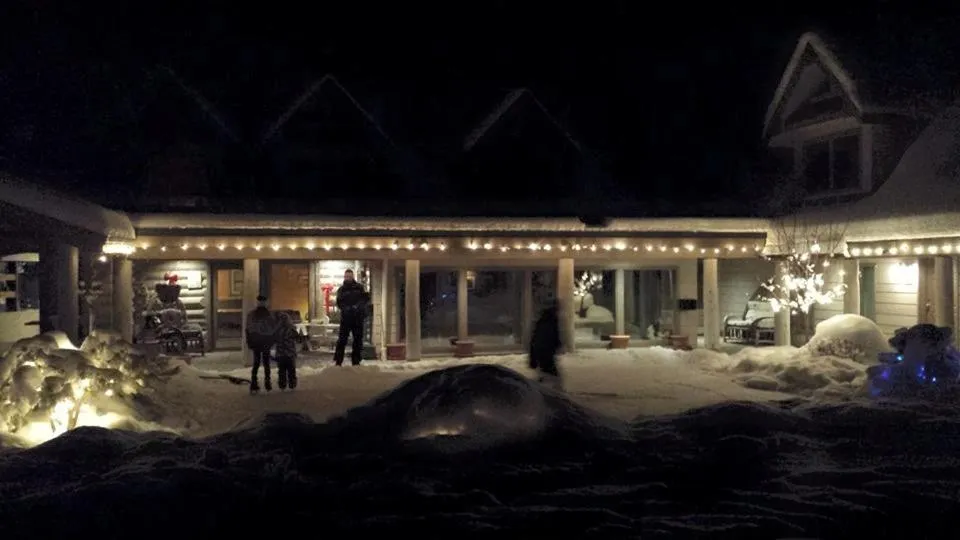 Property building in Retreat Wilderness Inn