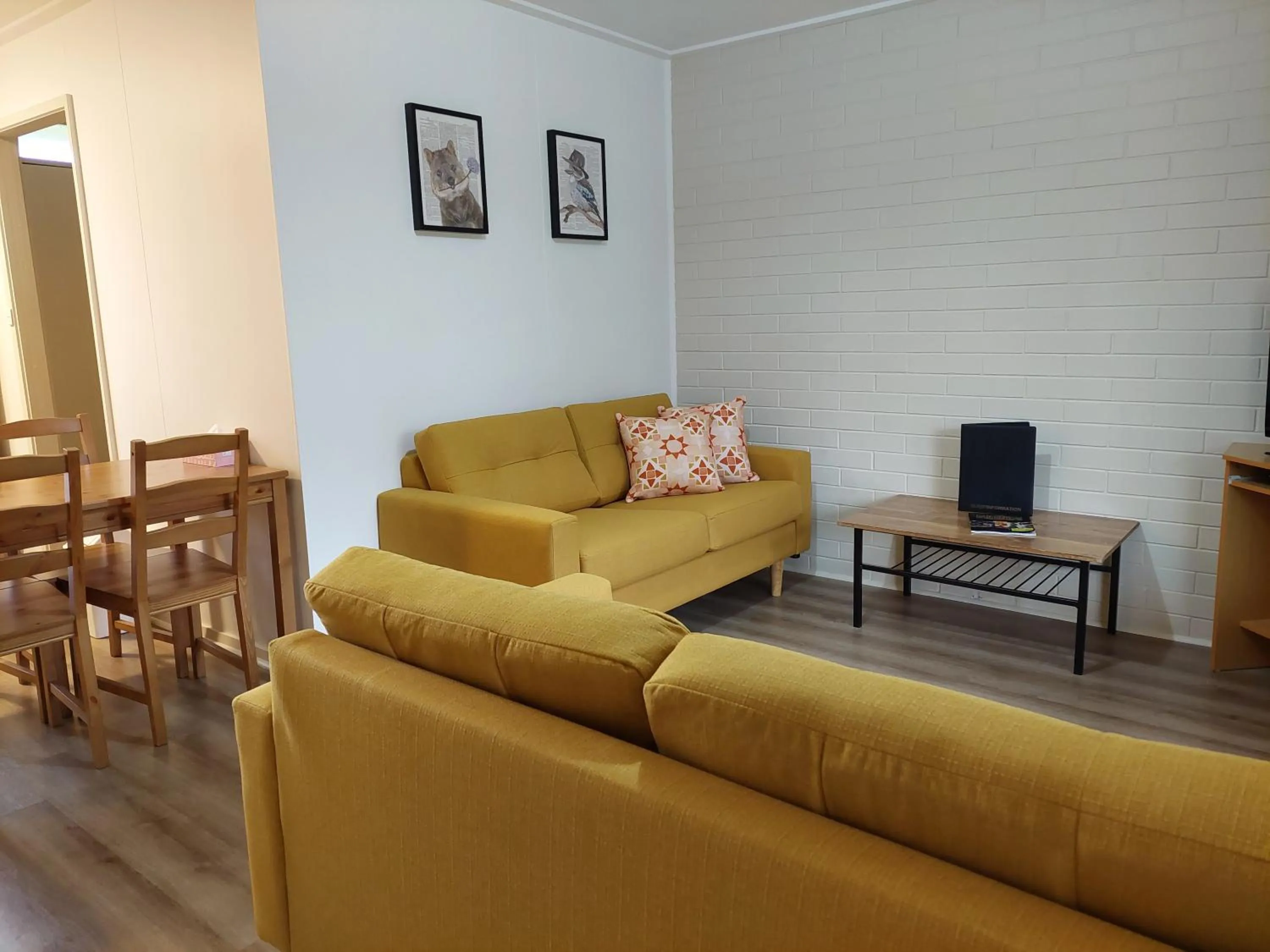 hair dresser in Restaway Holiday Units