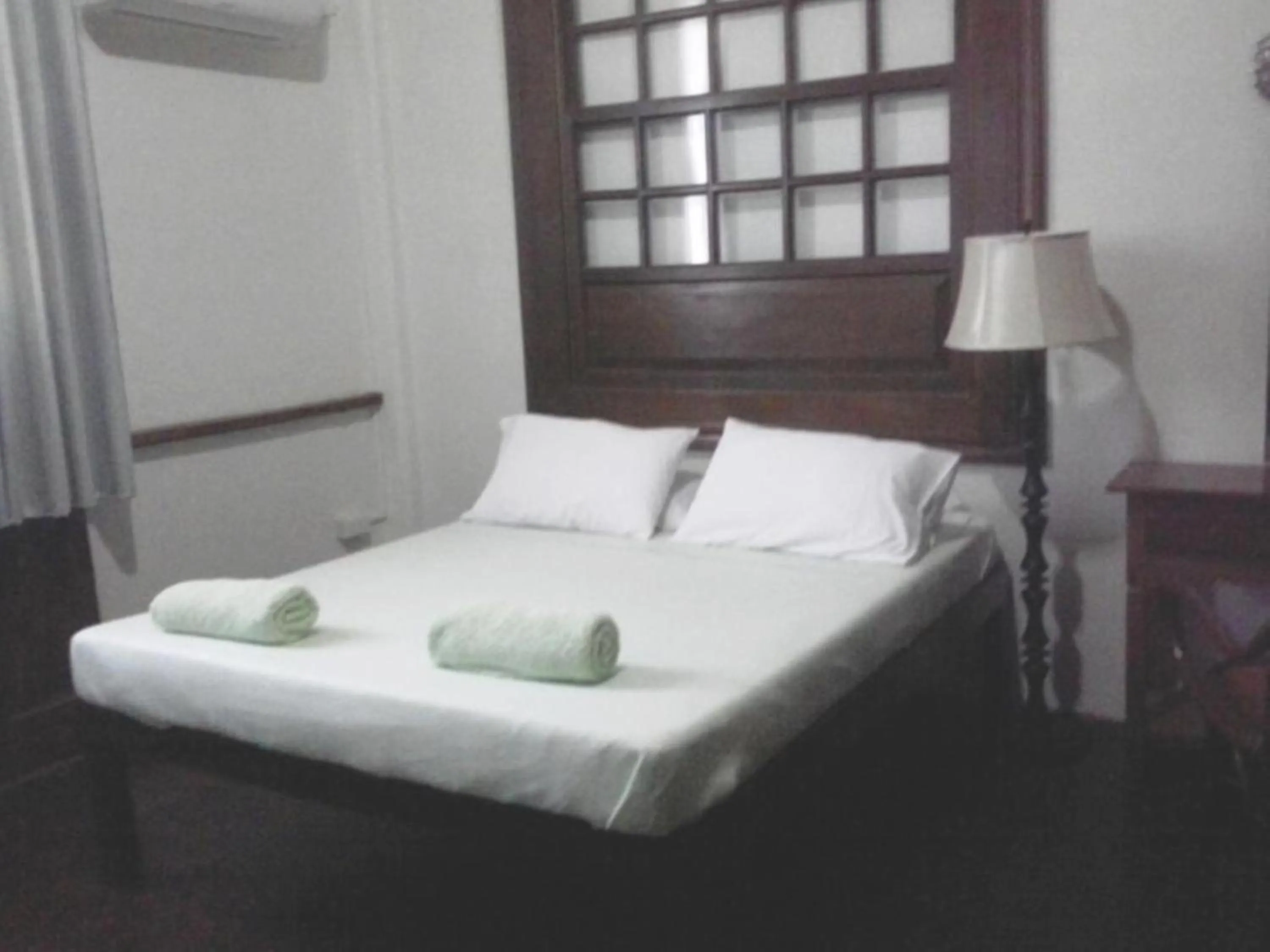 Deluxe Queen Room in Casa Tentay Iloilo City