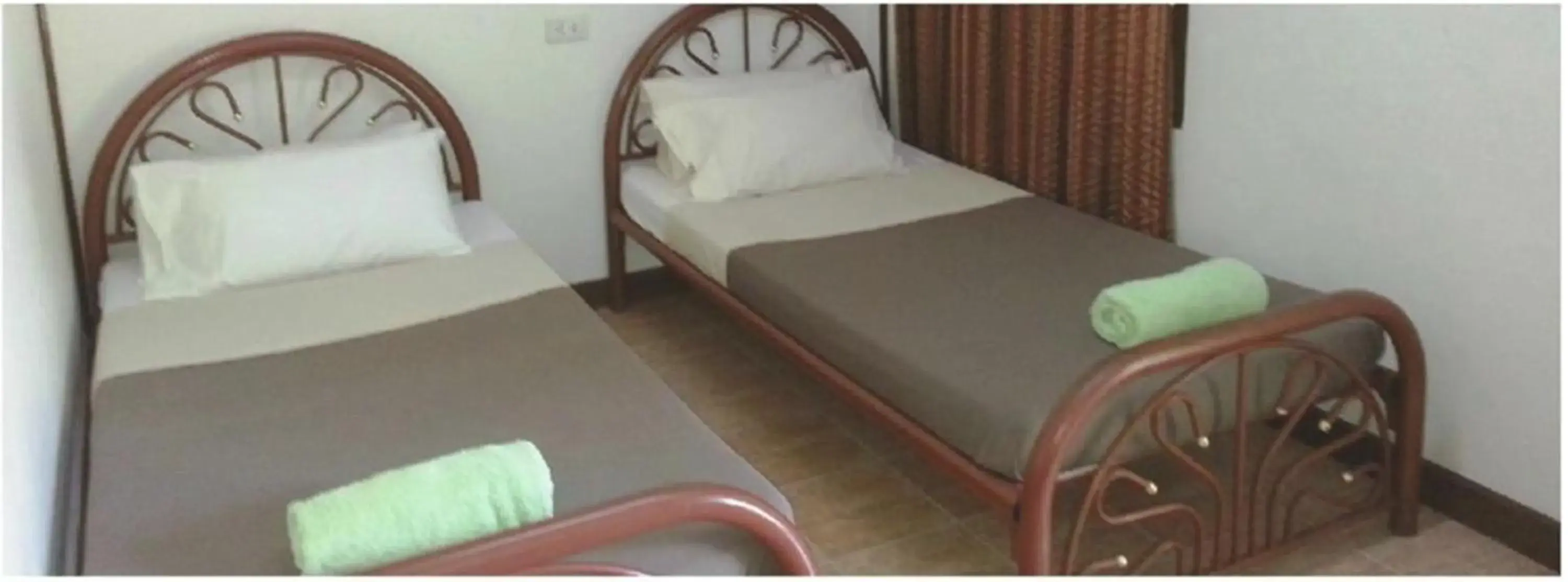 Budget Twin Room in Casa Tentay Iloilo City Budget Twin Room in Casa Tentay Iloilo City