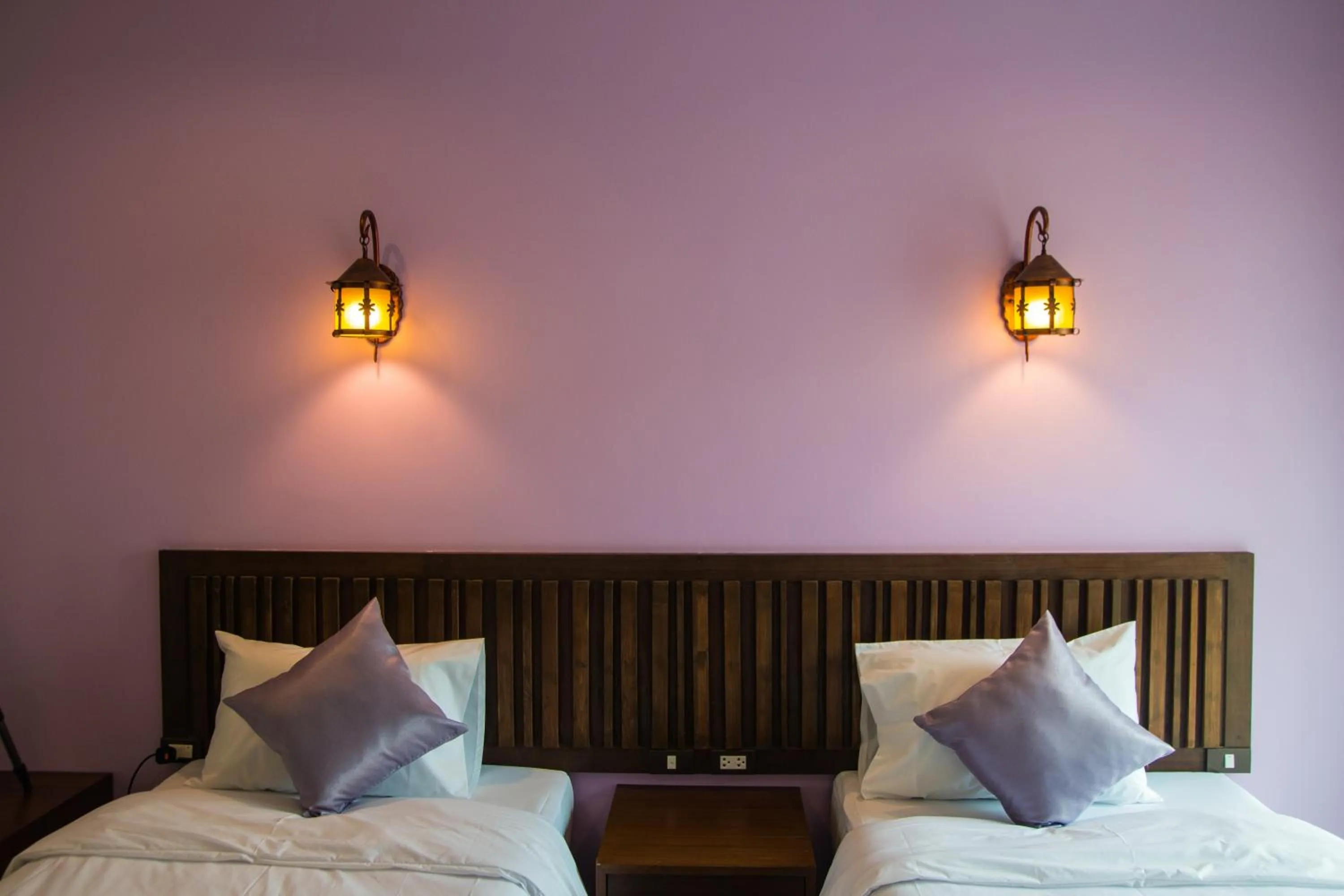 Shower, Bed in BS Airport at Phuket