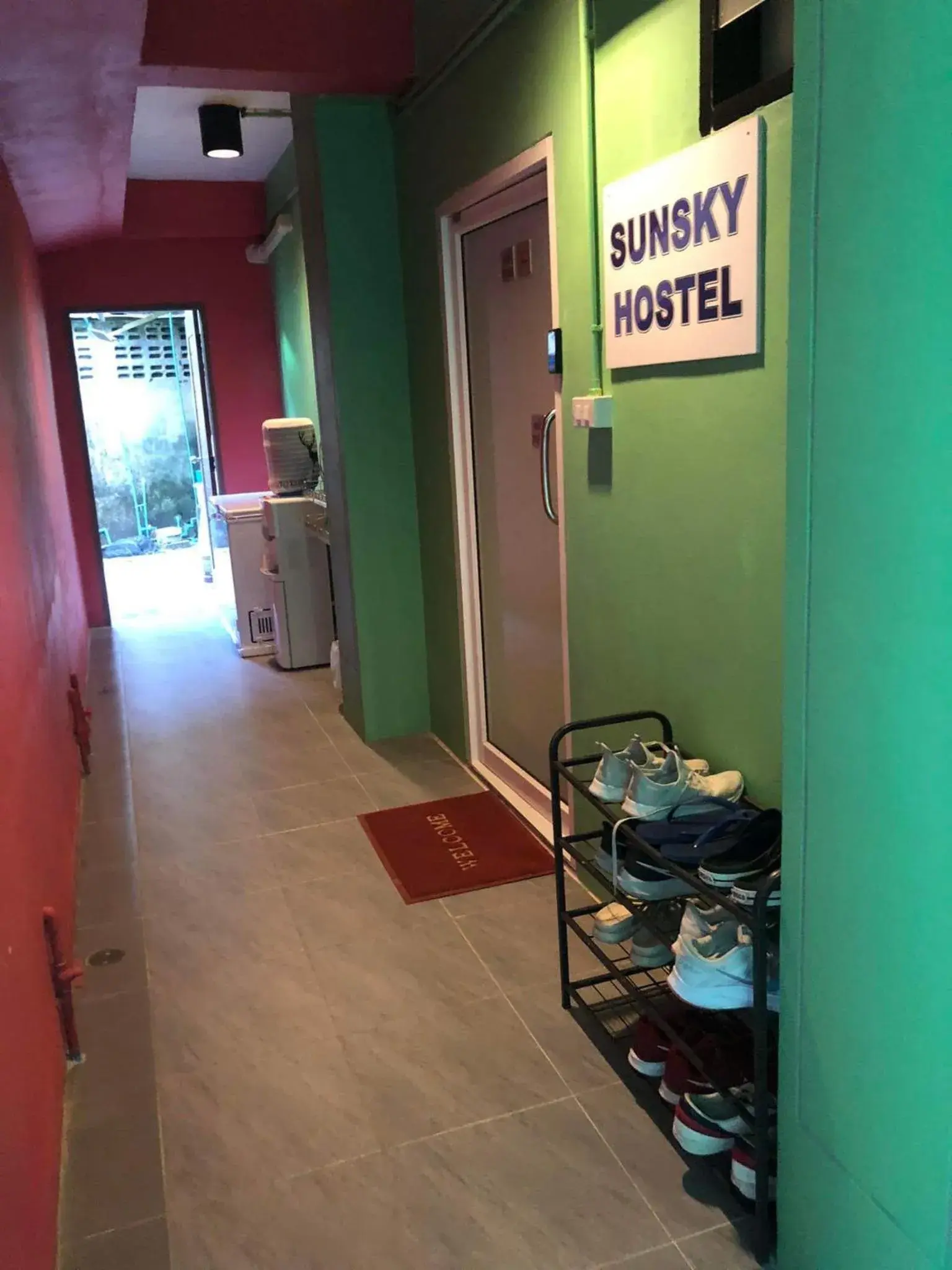 Bunk Bed in Mixed Dormitory Room in Phi Phi Green House & Sunsky Hostel Bunk Bed in Mixed Dormitory Room in Phi Phi Green House & Sunsky Hostel