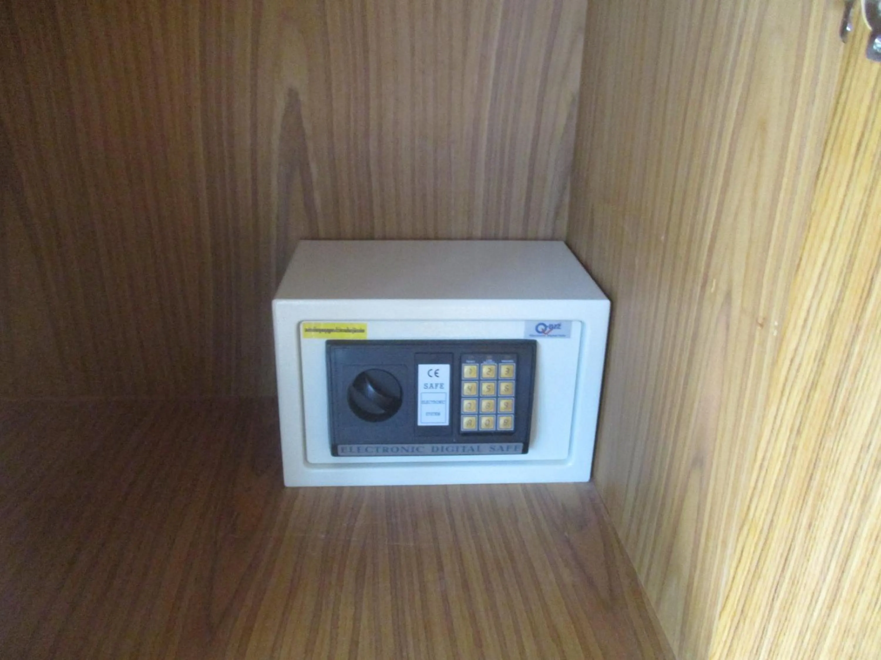 Area and facilities in Phi Phi Green House & Sunsky Hostel