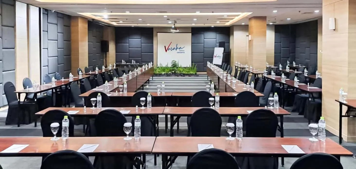 Meeting/conference room in Vasaka Hotel Jakarta Managed by Dafam