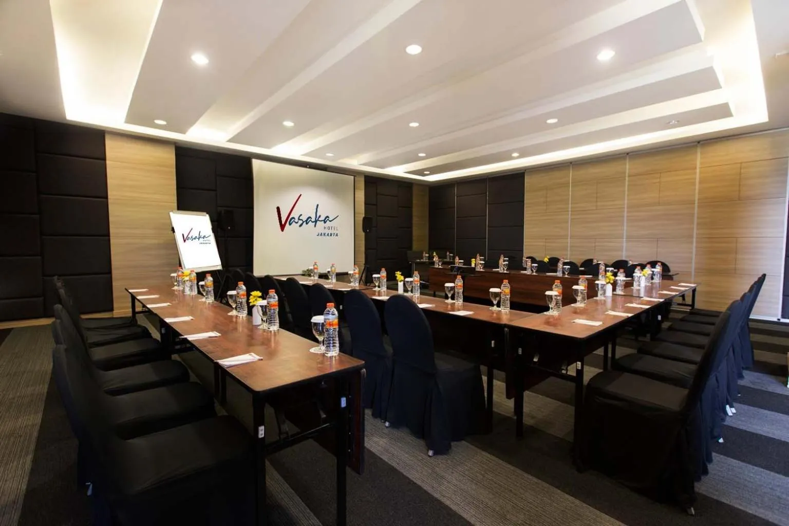 Meeting/conference room in Vasaka Hotel Jakarta Managed by Dafam