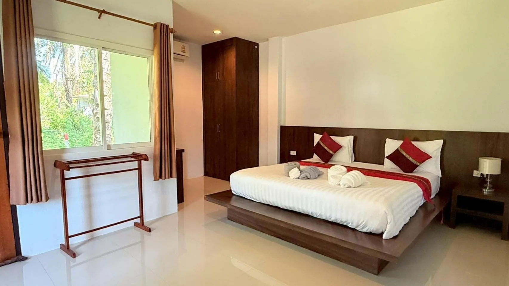 Bedroom, Bed in Lanta Lapaya Resort