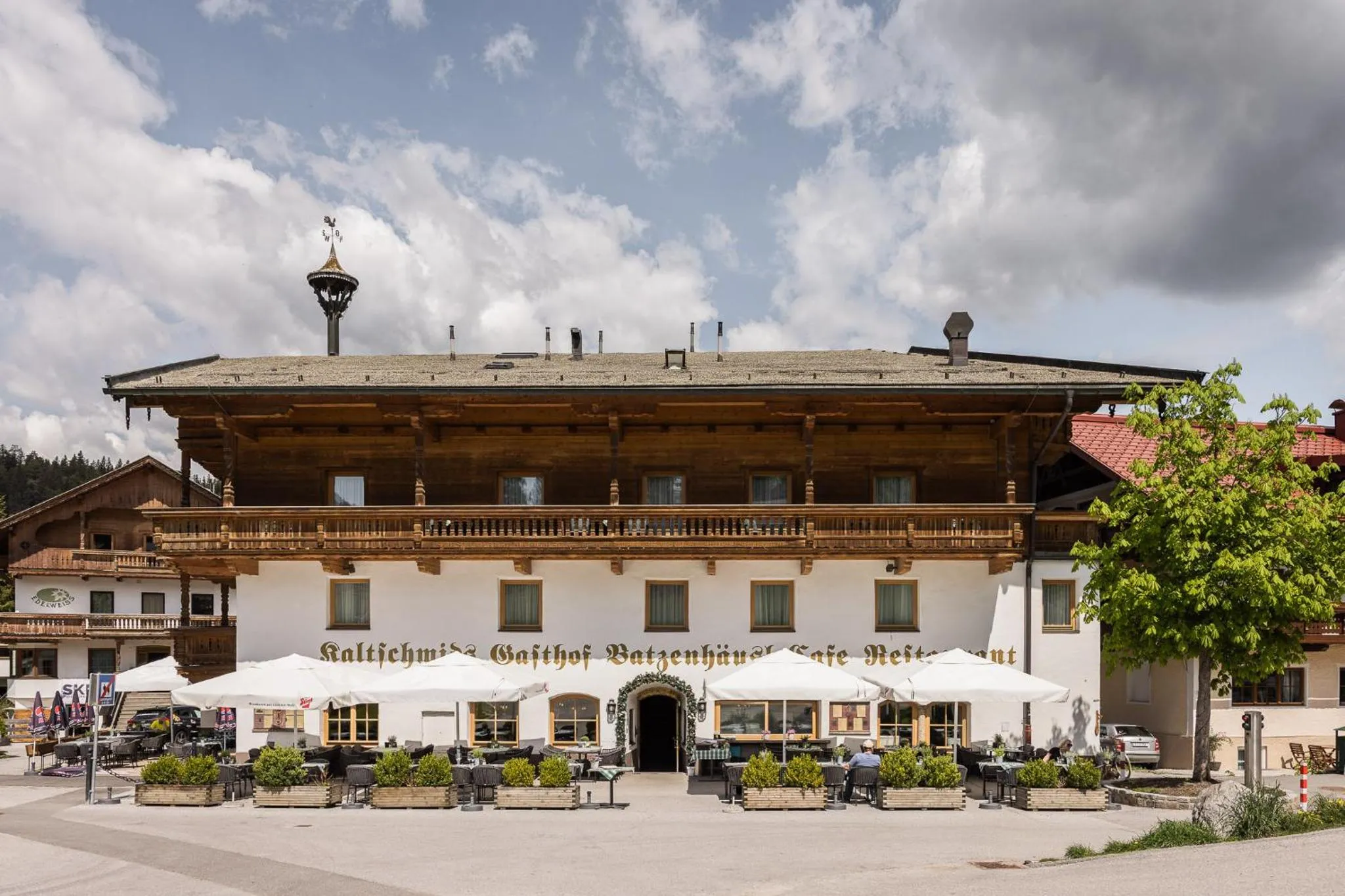 Property building in Batzenhäusl