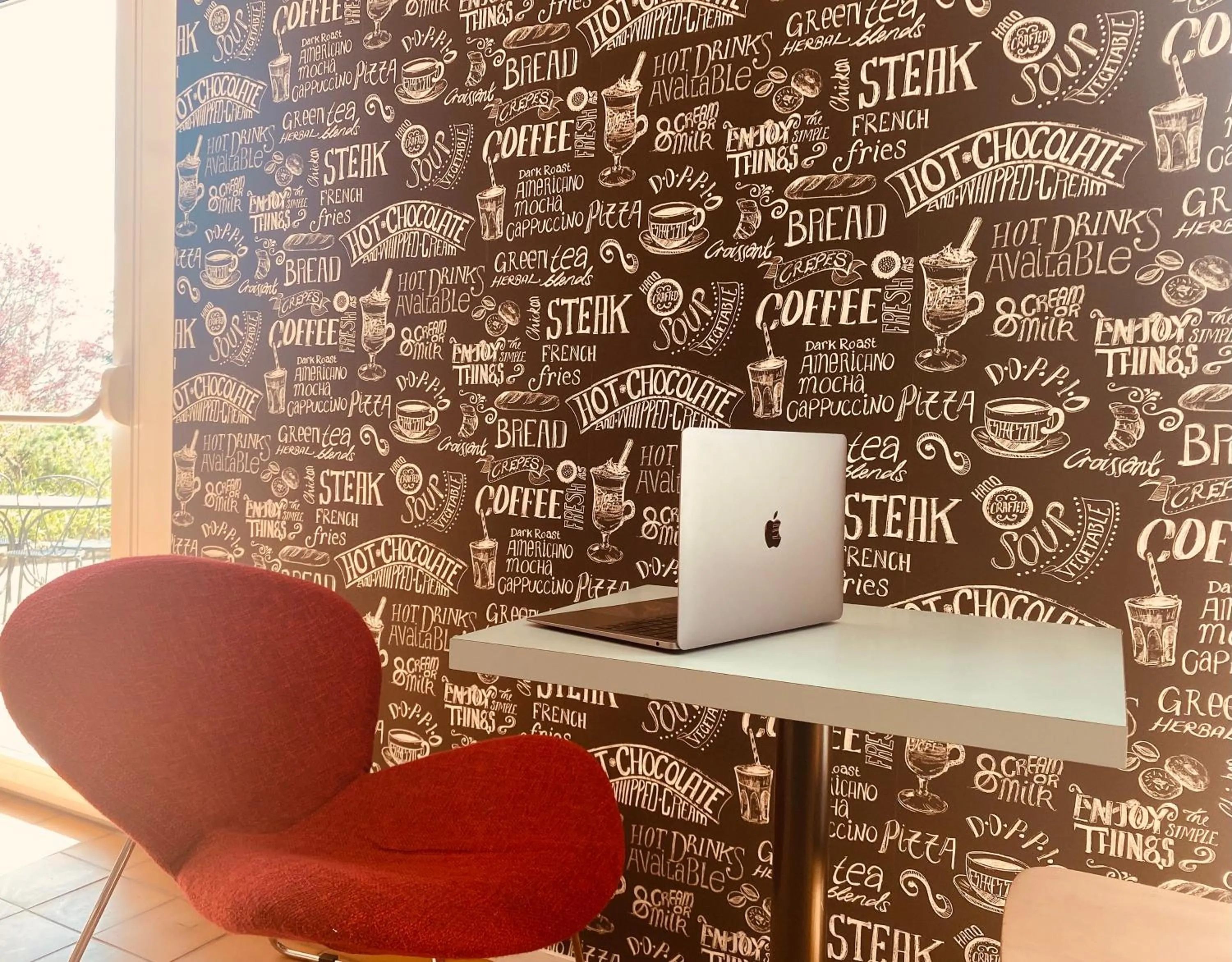 Communal lounge/ TV room in Kyriad Direct Chalon Sur Saone Nord