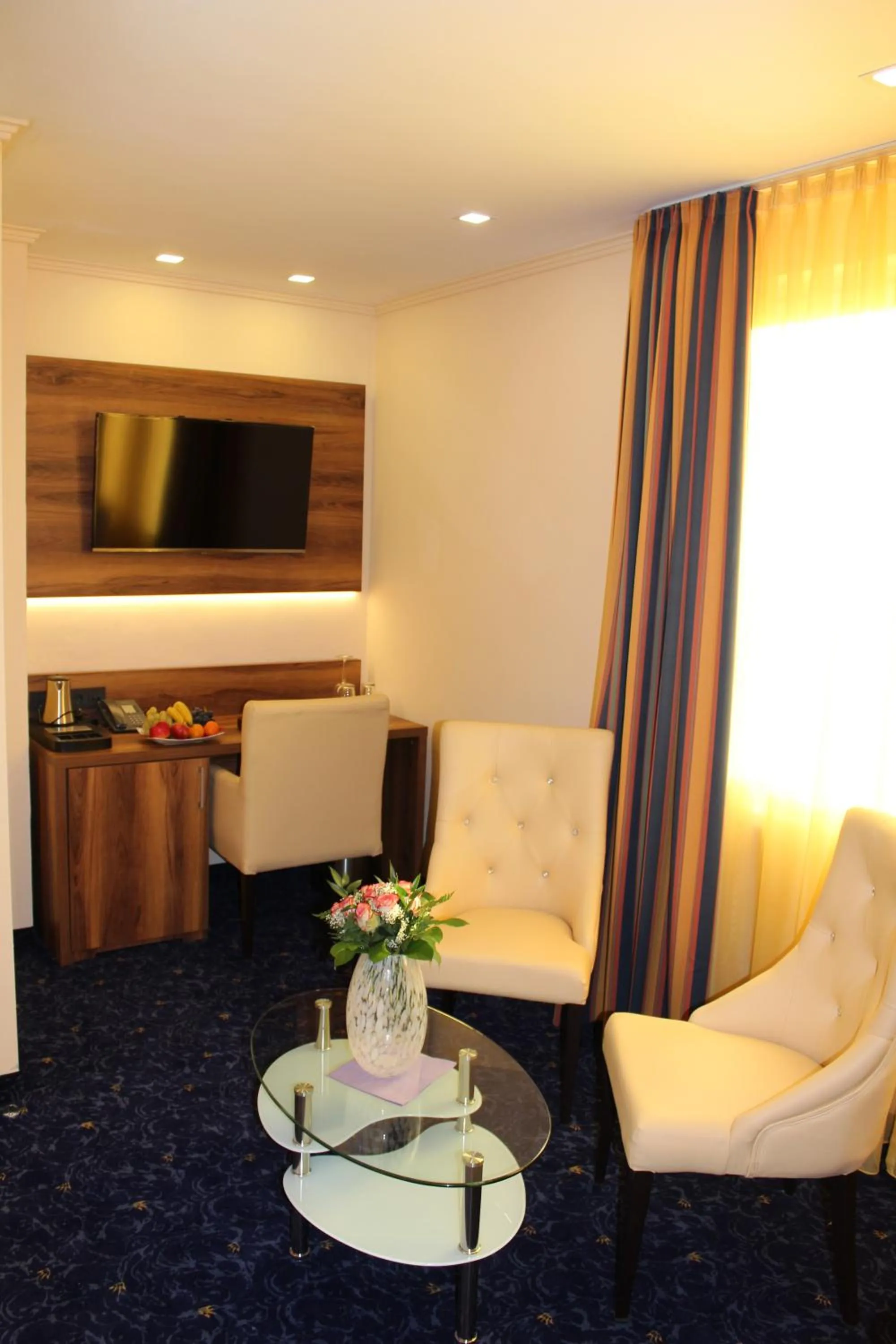 Day in Grand Hotel Empire