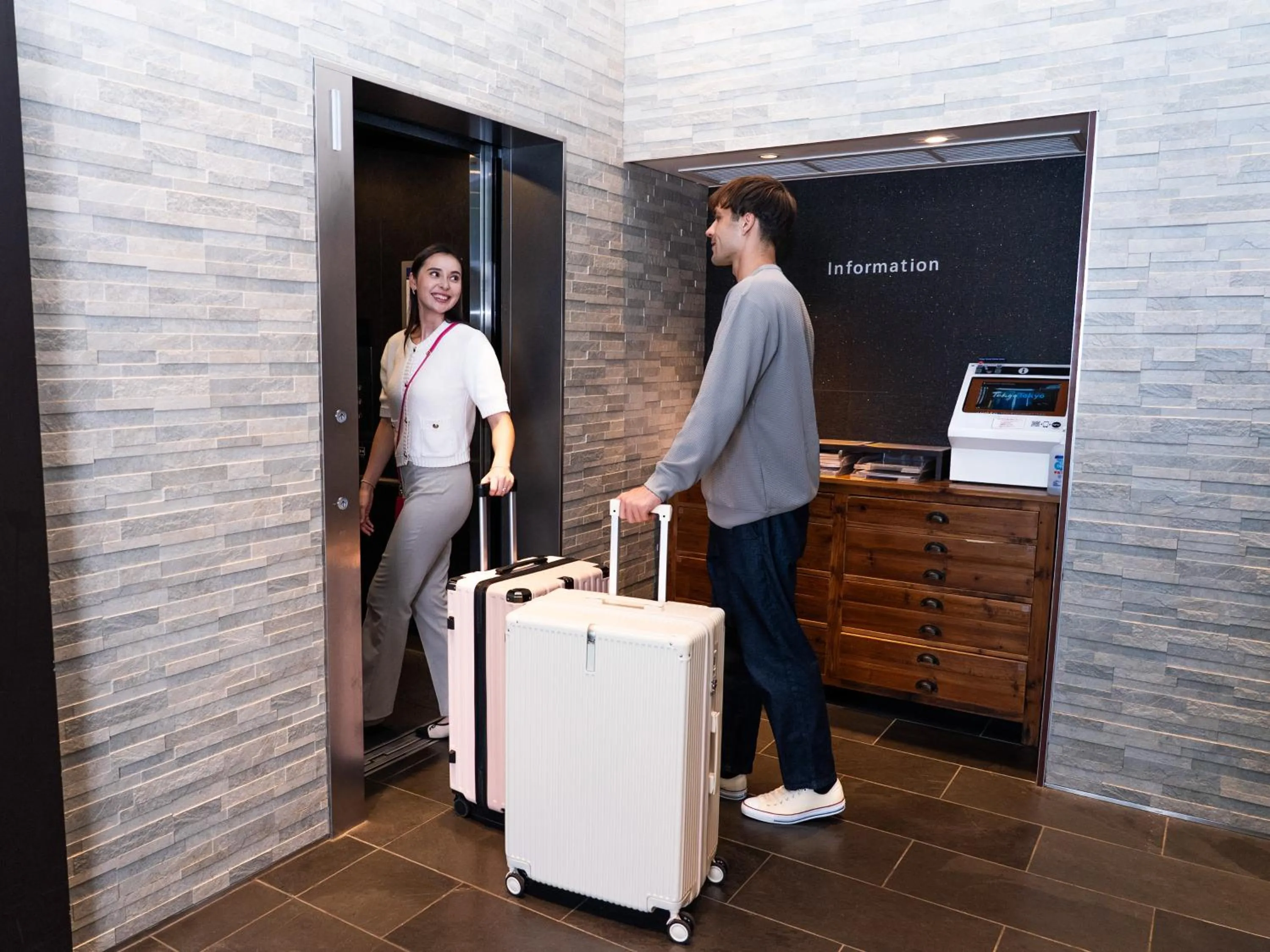 elevator in Tokyu Stay Ginza