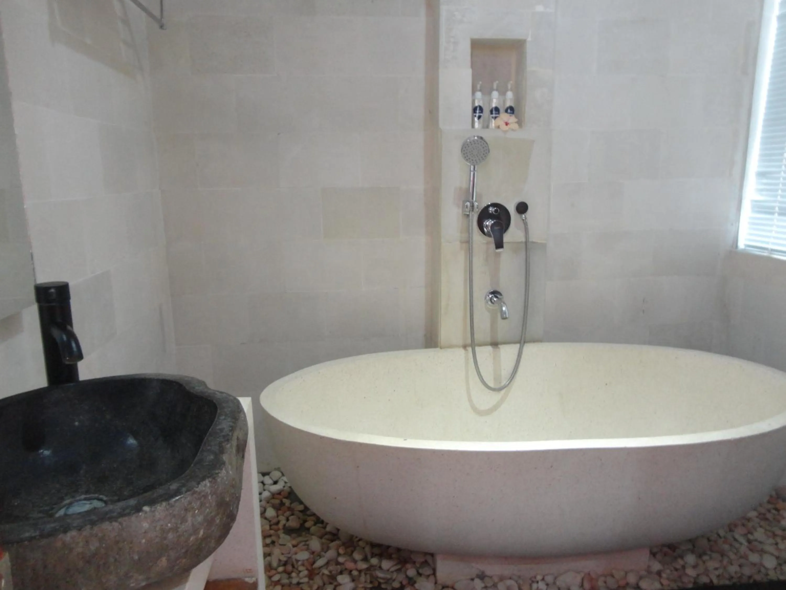 Bathroom in Anema Wellness & Resort Gili Lombok - Diving Center PADI