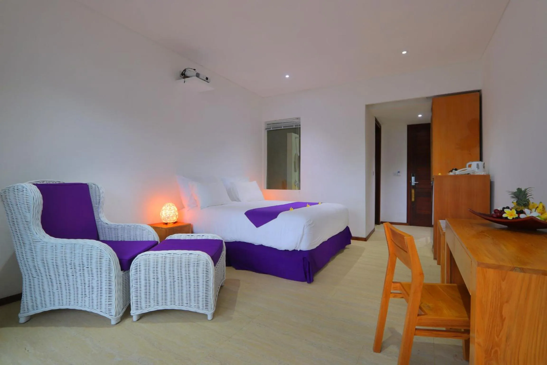 People, Bed in Anema Wellness & Resort Gili Lombok - Diving Center PADI