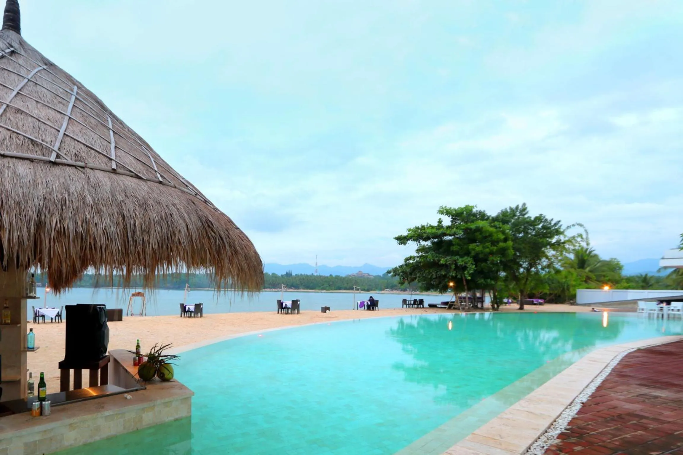 Swimming pool in Anema Wellness & Resort Gili Lombok - Diving Center PADI