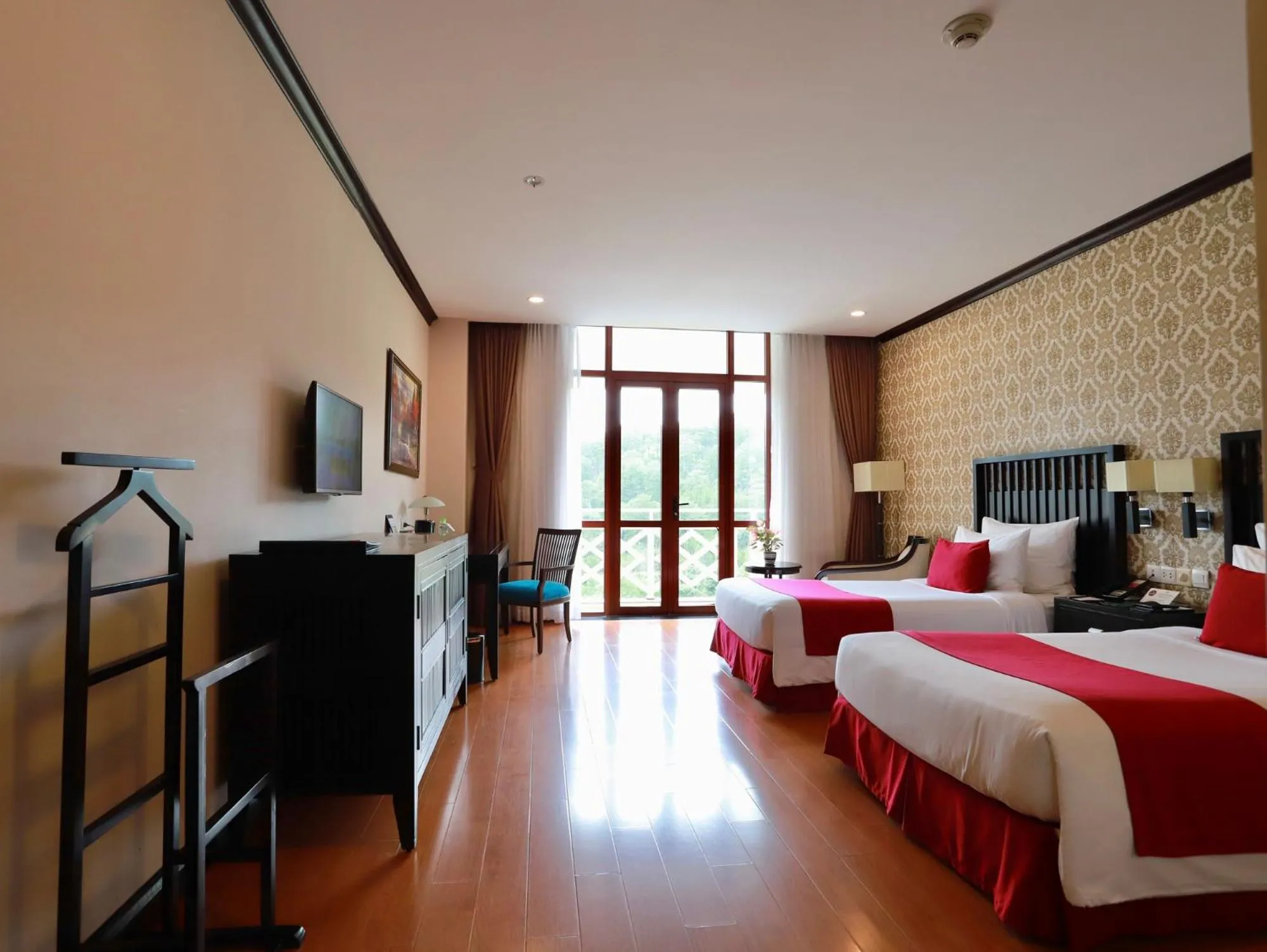 Bed in Swiss-Belresort Tuyen Lam