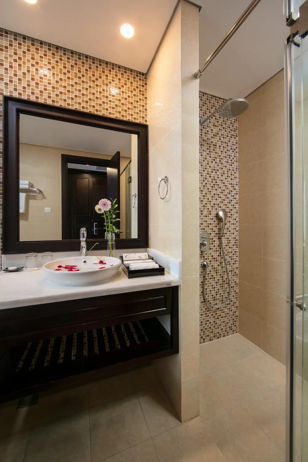 Swiss-Belresort Tuyen Lam