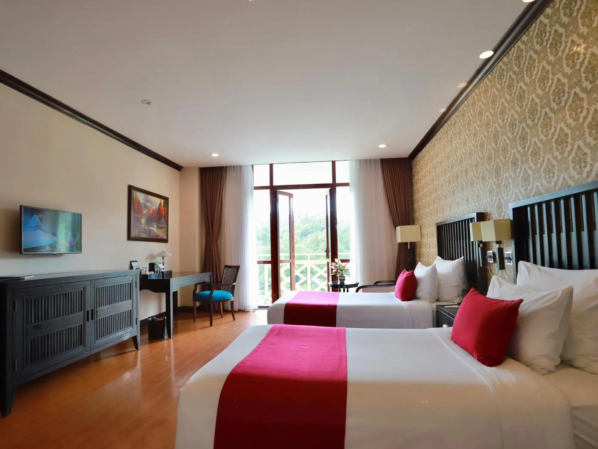 Bed in Swiss-Belresort Tuyen Lam