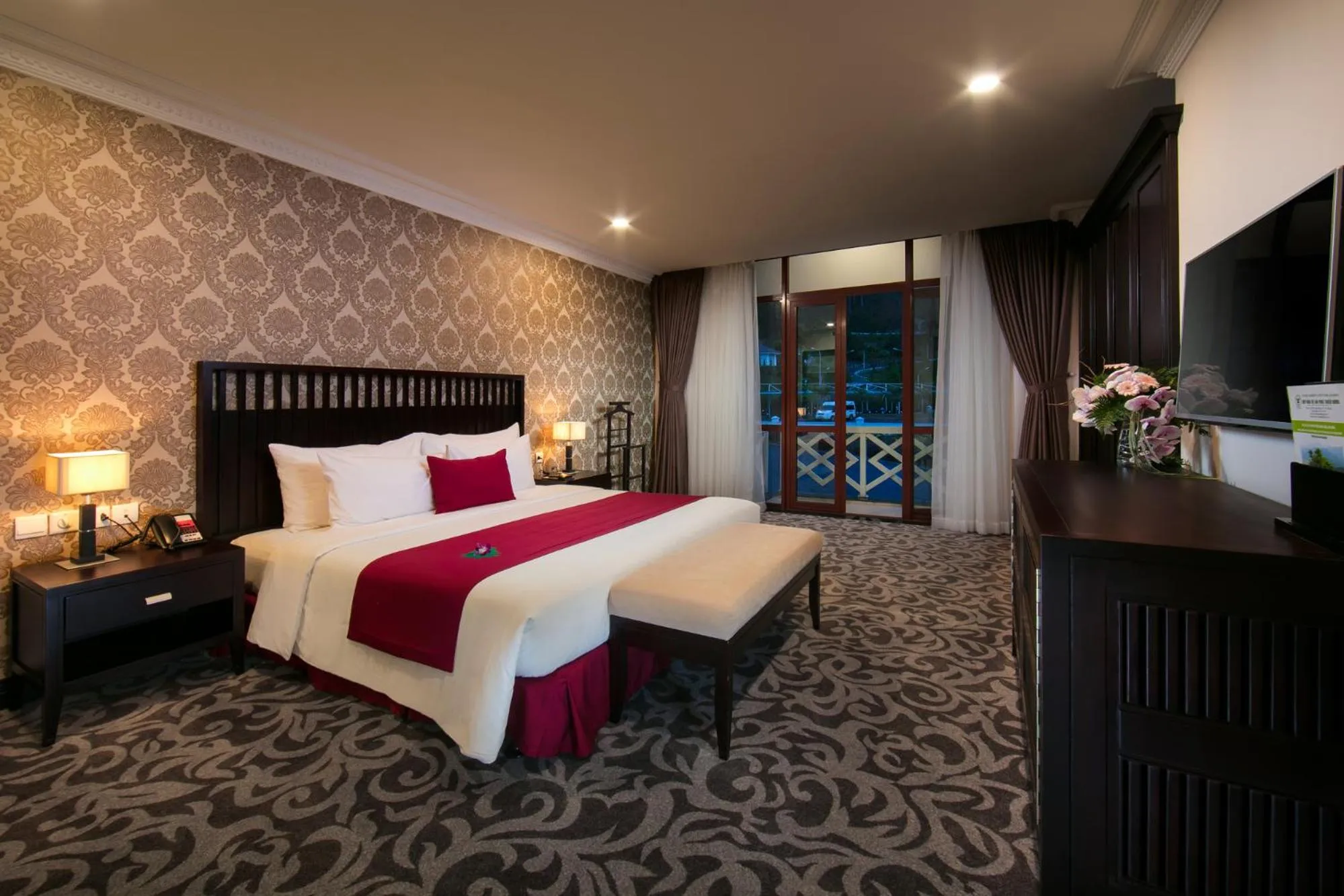 Bed in Swiss-Belresort Tuyen Lam