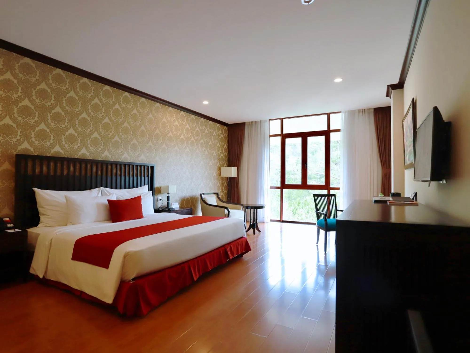 Bed in Swiss-Belresort Tuyen Lam