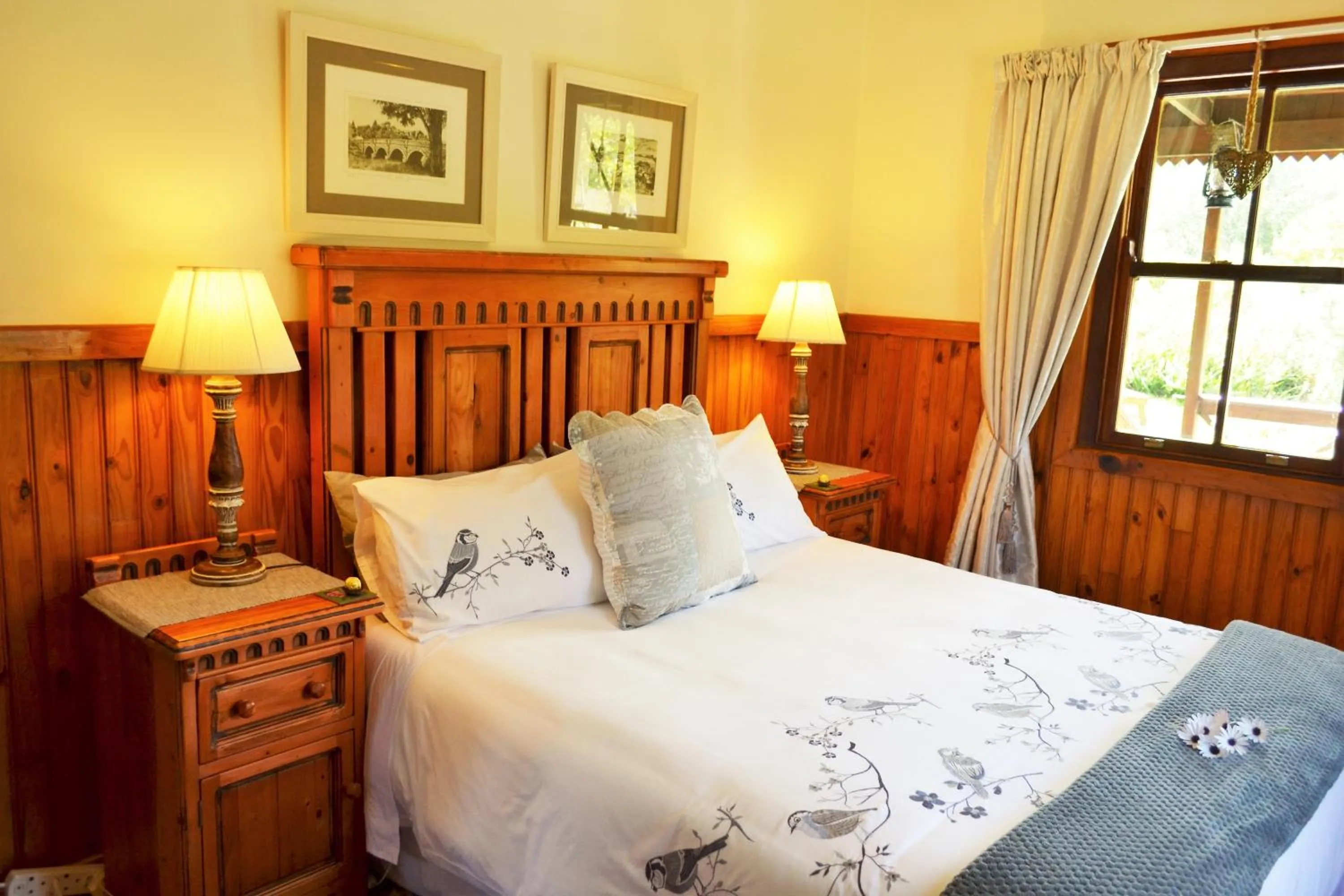 Bedroom, Bed in Forest Edge