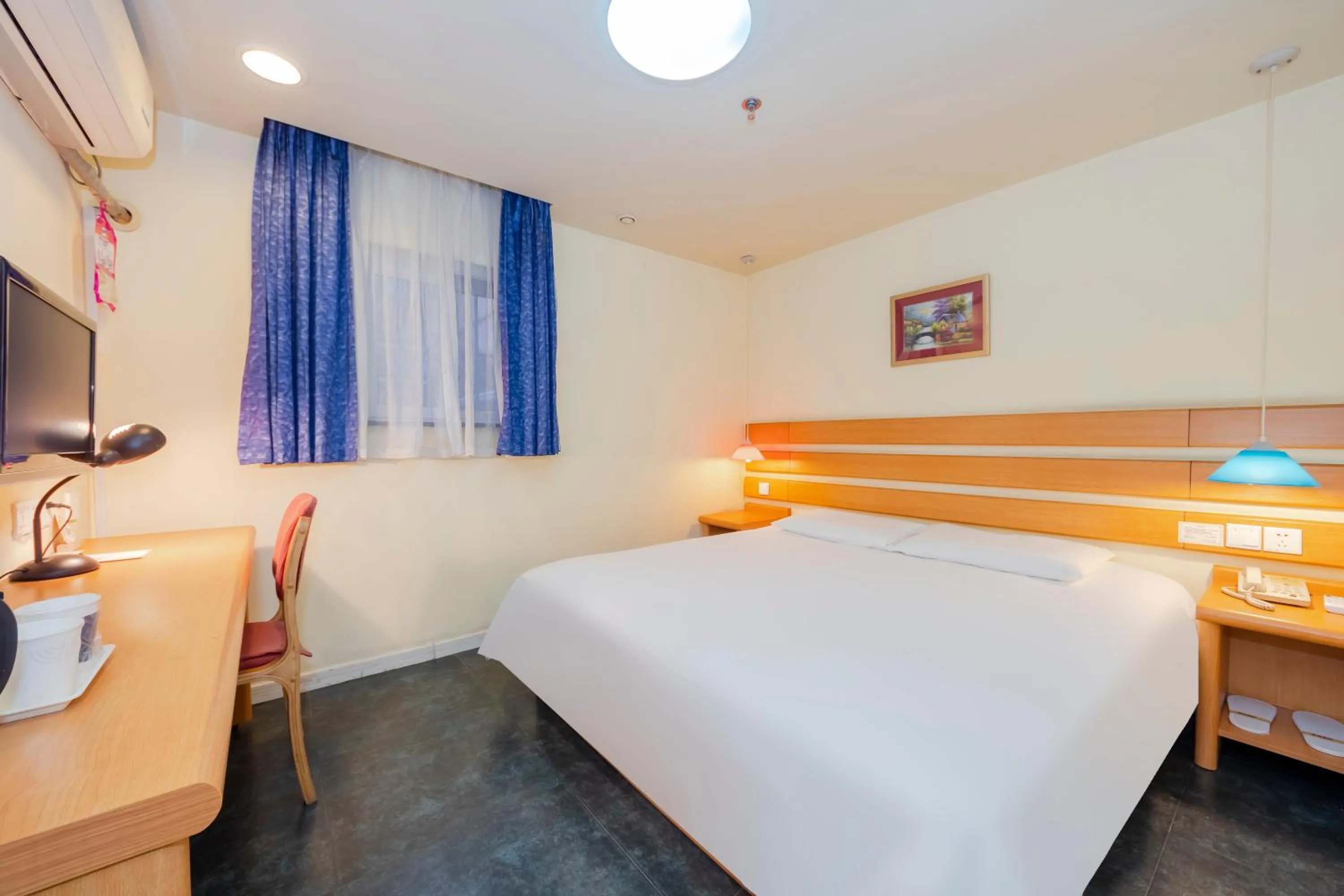 Bed in Home Inn Chongqing Jiangbei Airport Shuangfeng Road