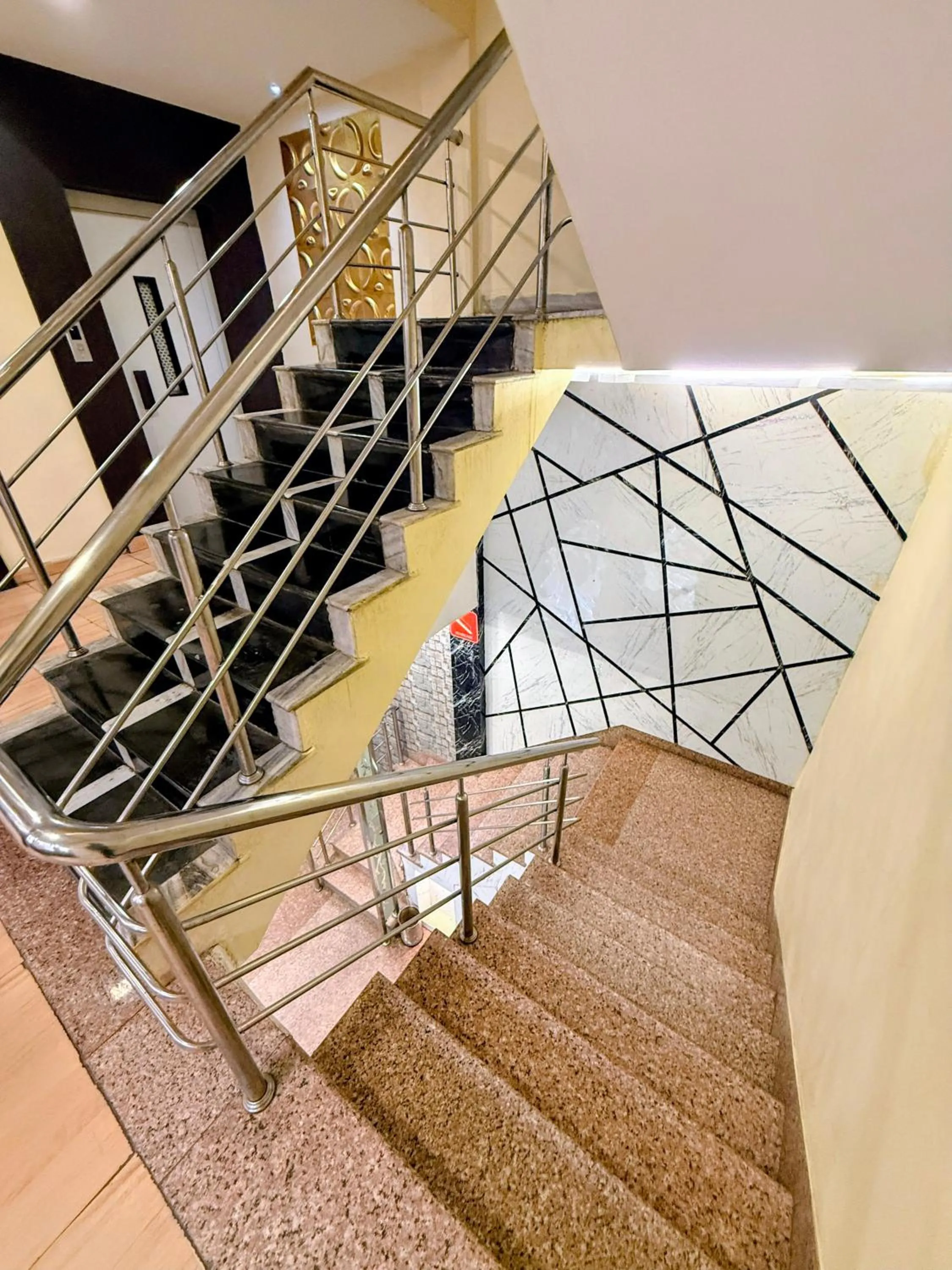 Property building in Hotel Wardhman