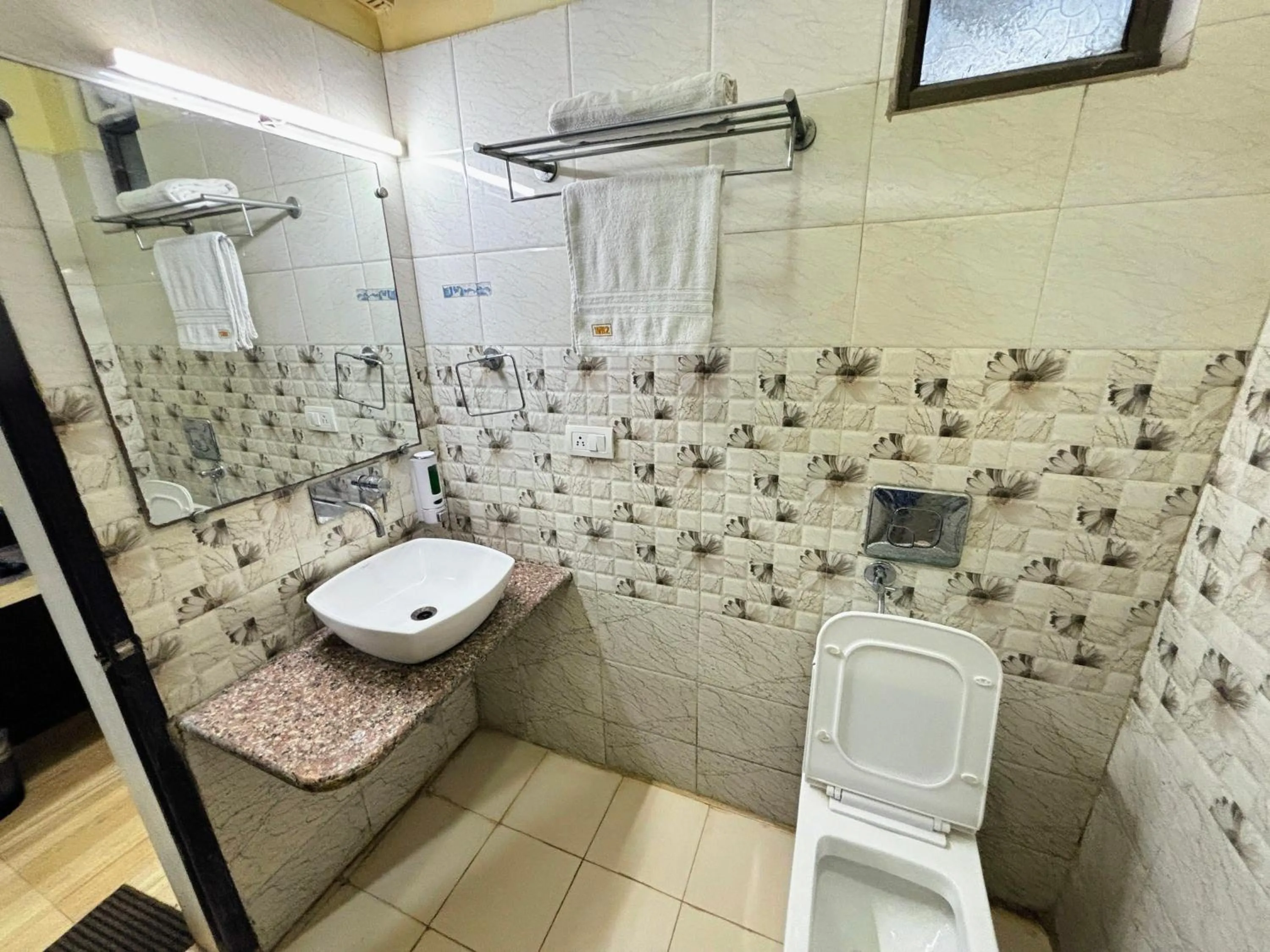 Toilet in Hotel Wardhman