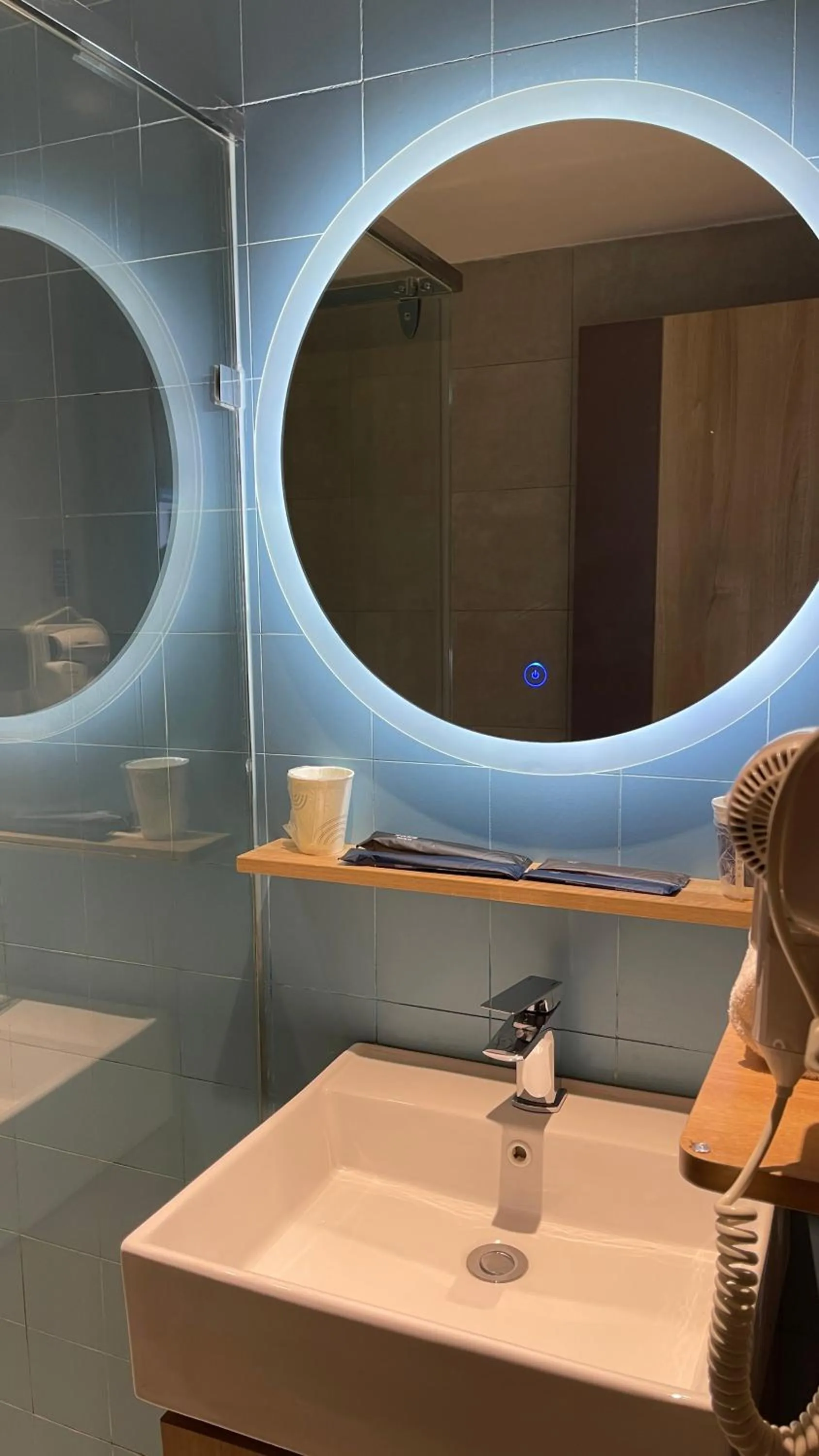 Home Inn Nanjing Railway Station Xiaoshi Metro Station