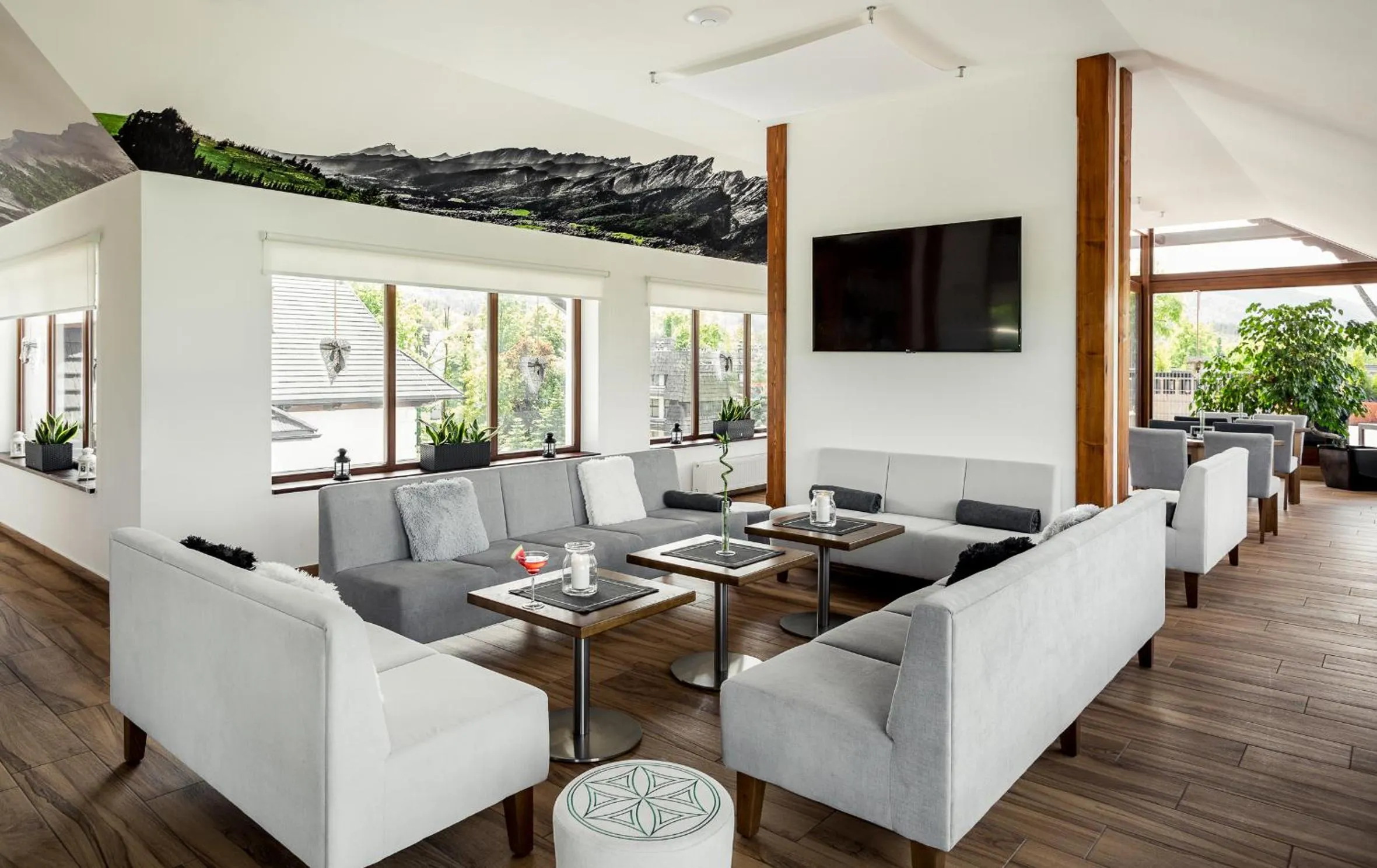 Seating area in Hotel Logos