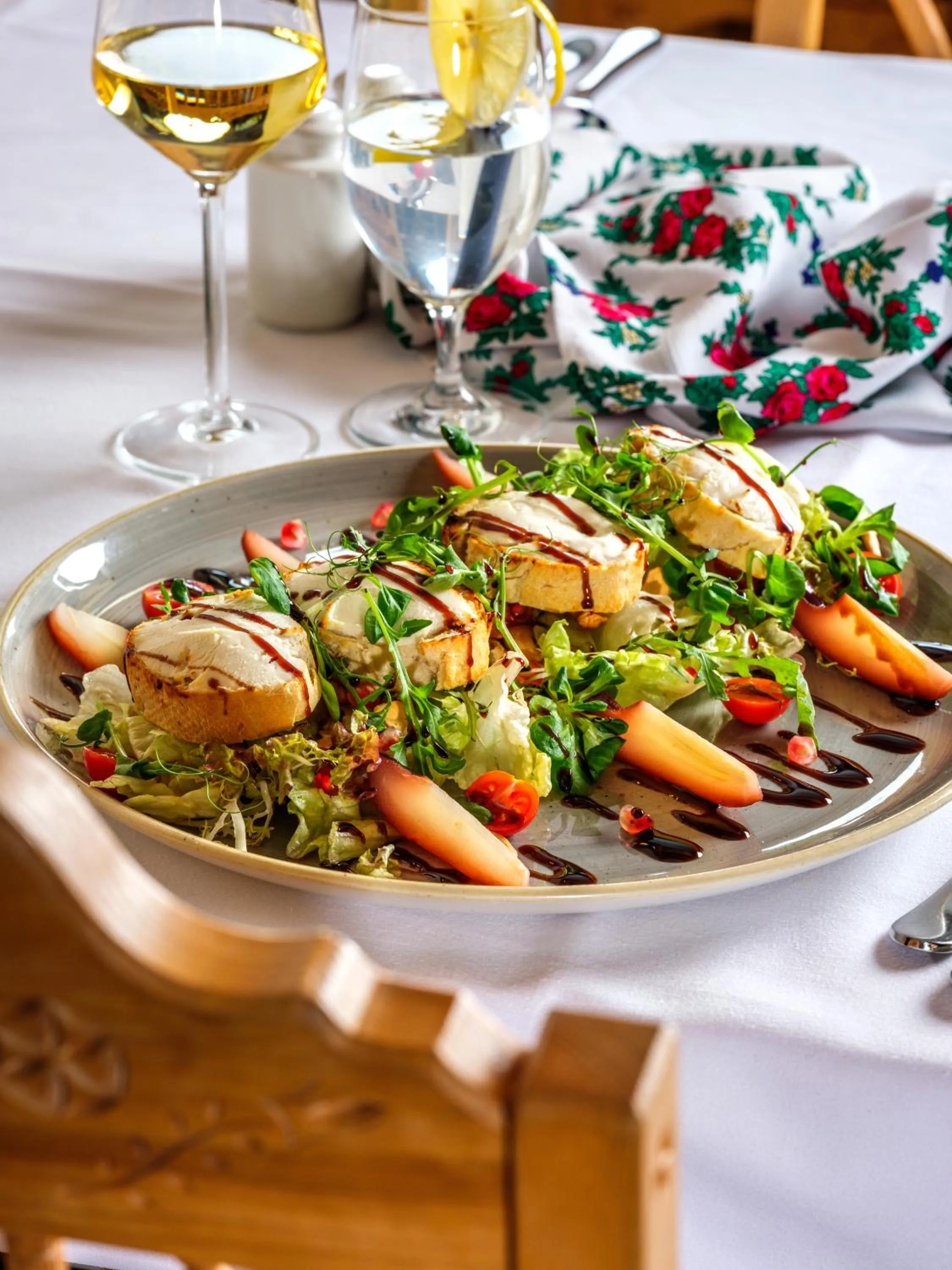 Food and drinks in Hotel Logos